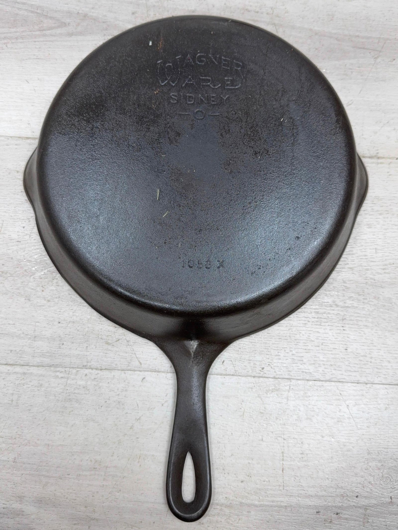WAGNER NO. 8 SKILLET 1058 X (1 of 5)