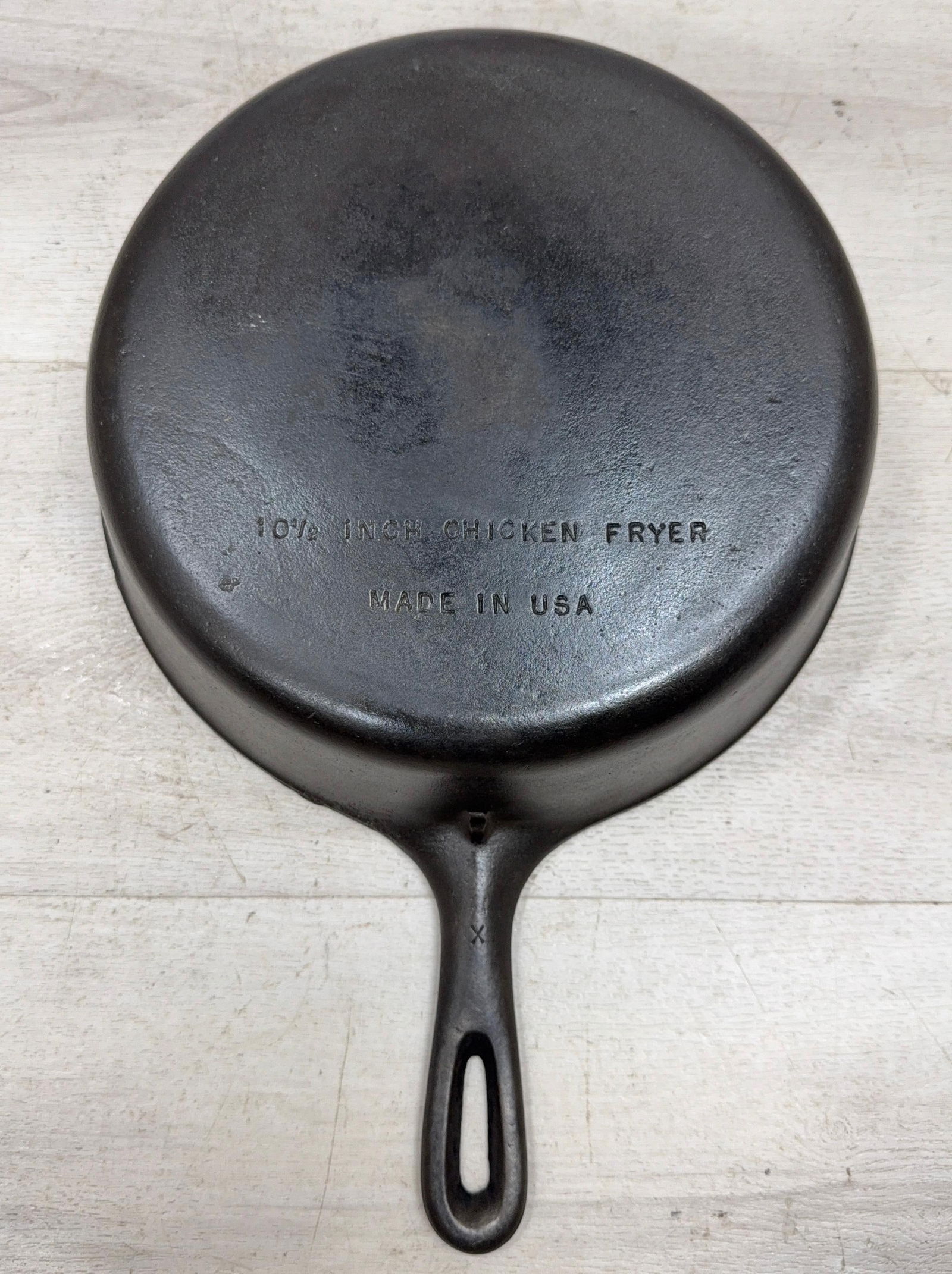 CAST IRON CHICKEN FRYER NO.8 MADE IN USA: Load-out Pick up for all online purchases for Antiques & collectibles is Monday, Tuesday, Wednesday, February 23rd, 24th, 25th At our shipper's location. We do offer shipping on all items shippable wi