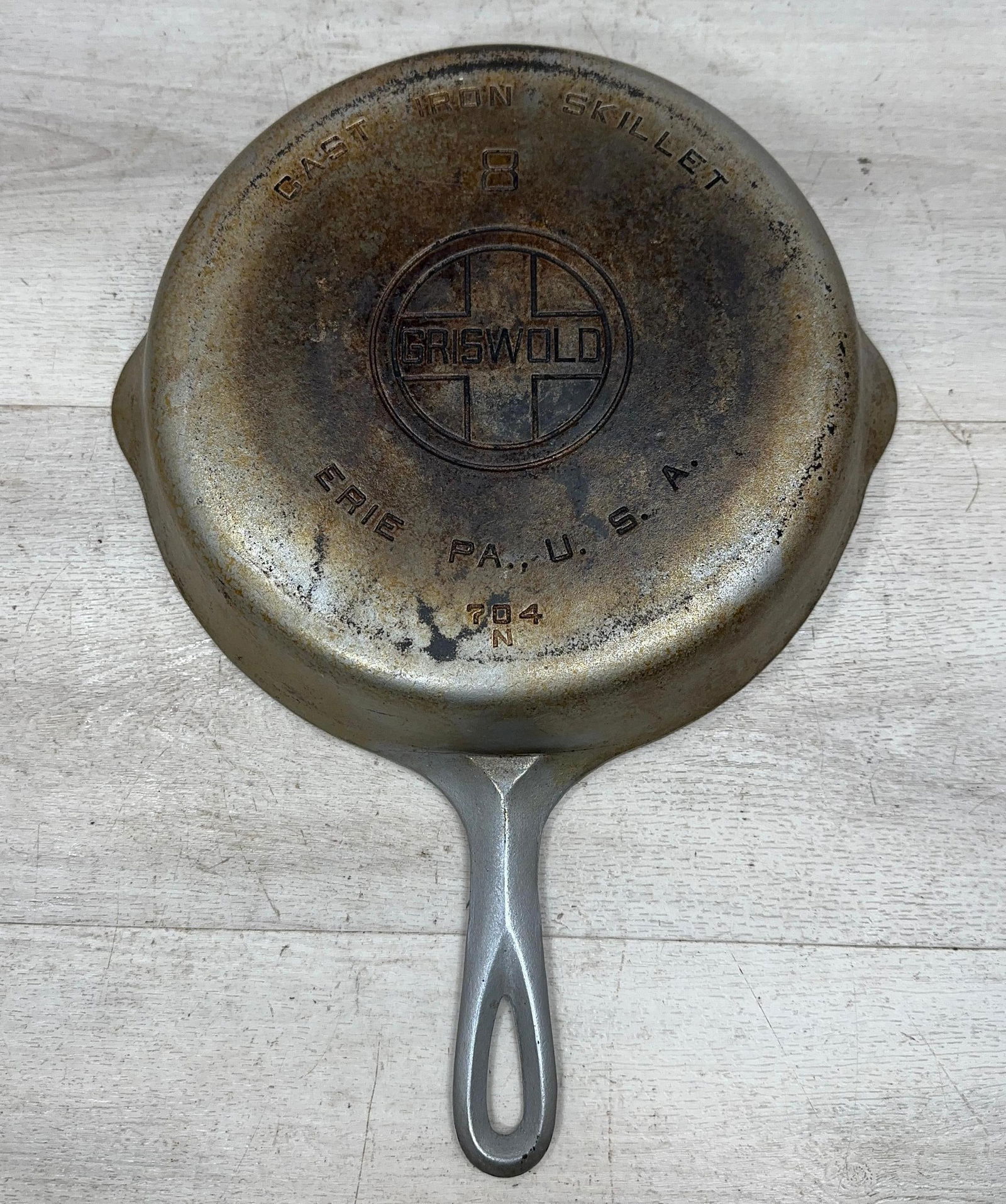 GRISWOLD NO. 8 CHROME SKILLET: Load-out Pick up for all online purchases for Antiques & collectibles is Monday, Tuesday, Wednesday, February 23rd, 24th, 25th At our shipper's location. We do offer shipping on all items shippable wi