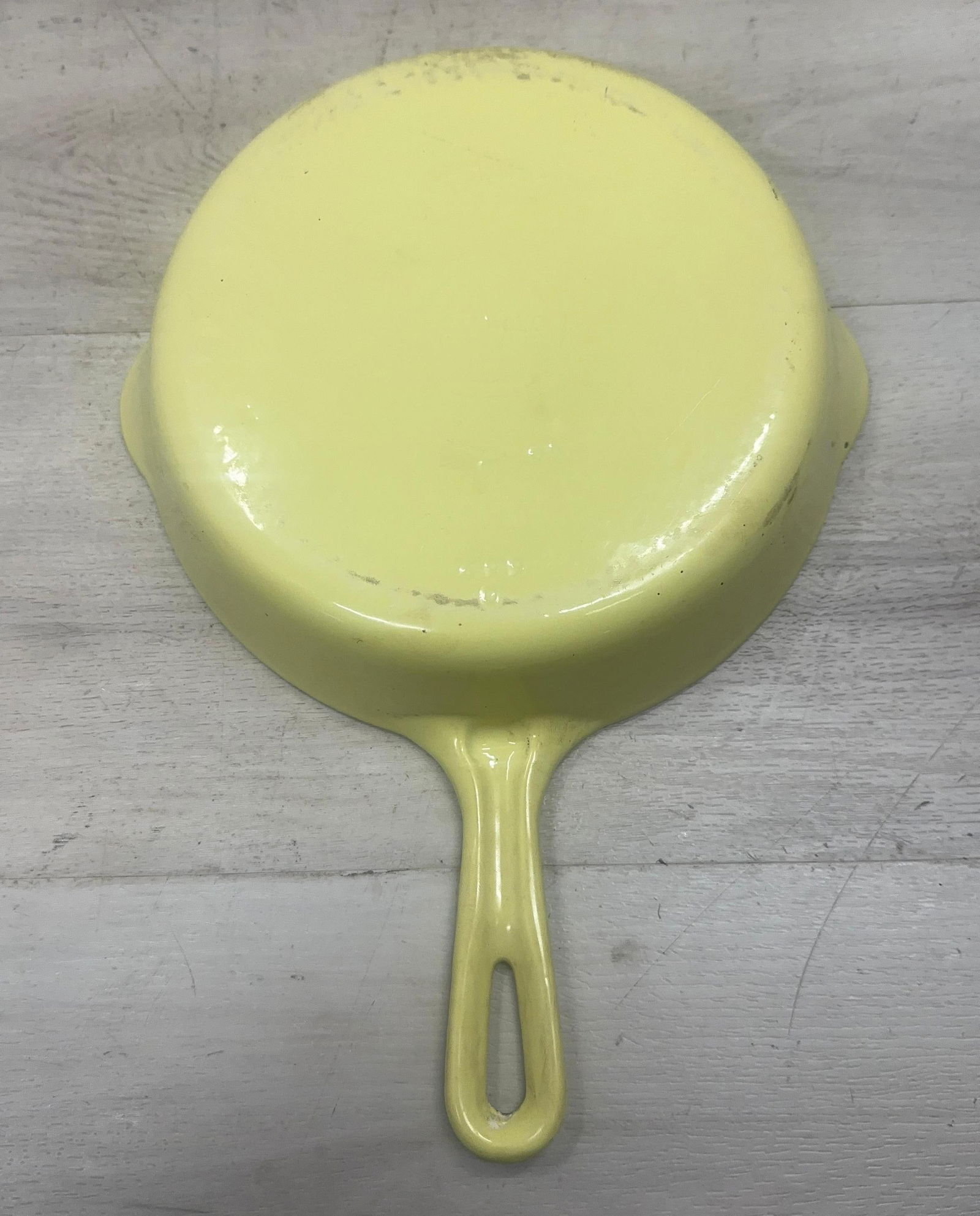 GRISWOLD NO. 6 ENAMELED SKILLET: Load-out Pick up for all online purchases for Antiques & collectibles is Monday, Tuesday, Wednesday, February 23rd, 24th, 25th At our shipper's location. We do offer shipping on all items shippable wi