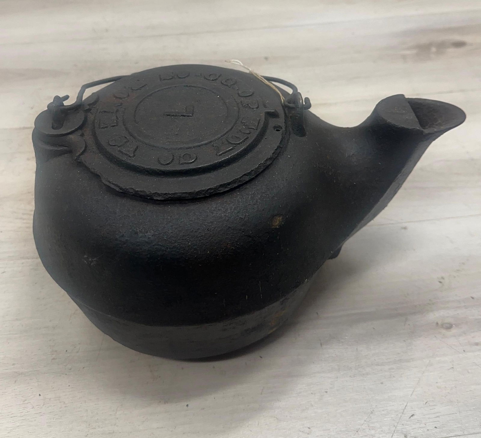 SO CO-OP CAST IRON TEA KETTLE (1 of 6)