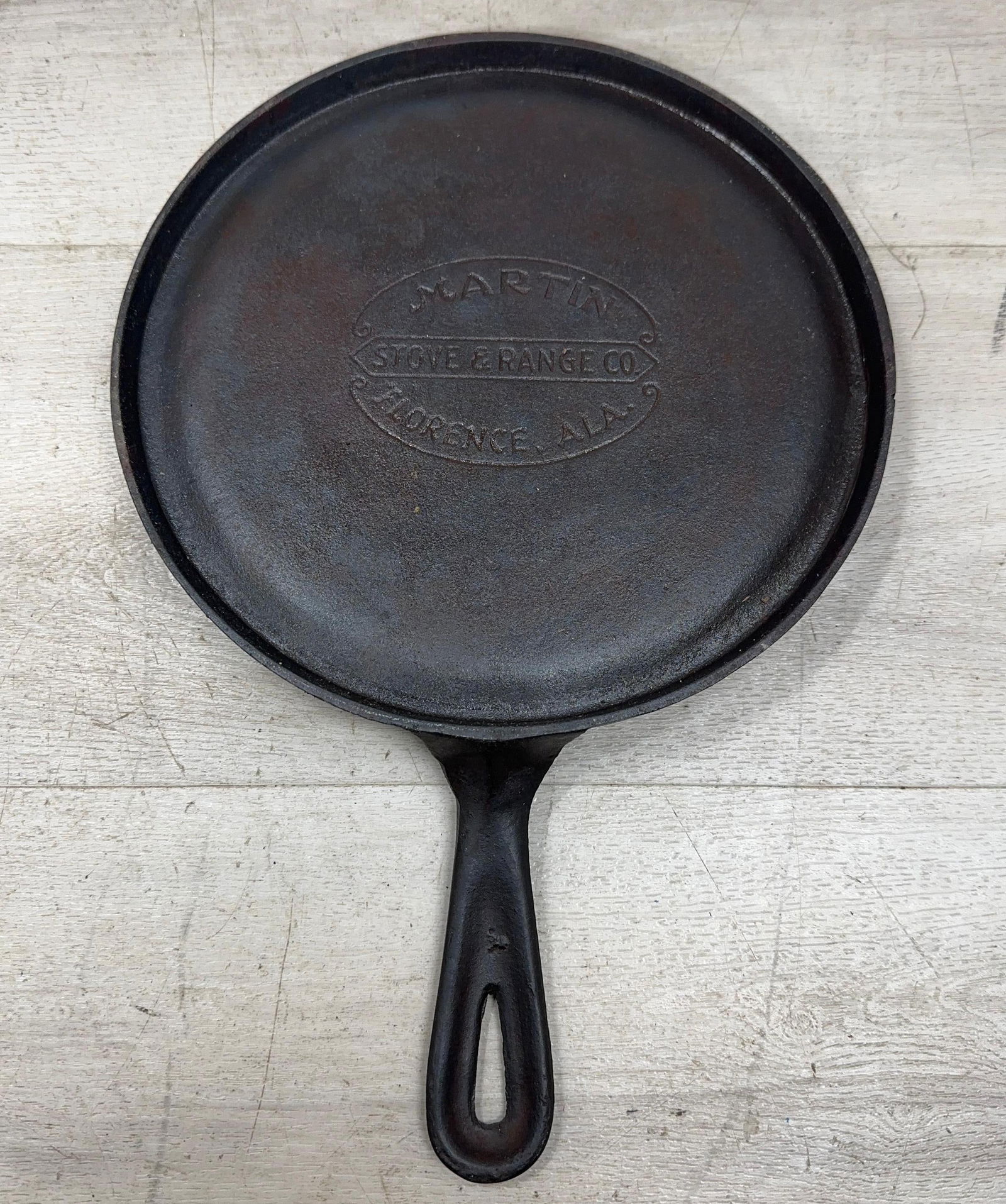 MARTIN NO. 8 FLAT GRIDDLE: Load-out Pick up for all online purchases for Antiques & collectibles is Monday, Tuesday, Wednesday, February 23rd, 24th, 25th At our shipper's location. We do offer shipping on all items shippable wi