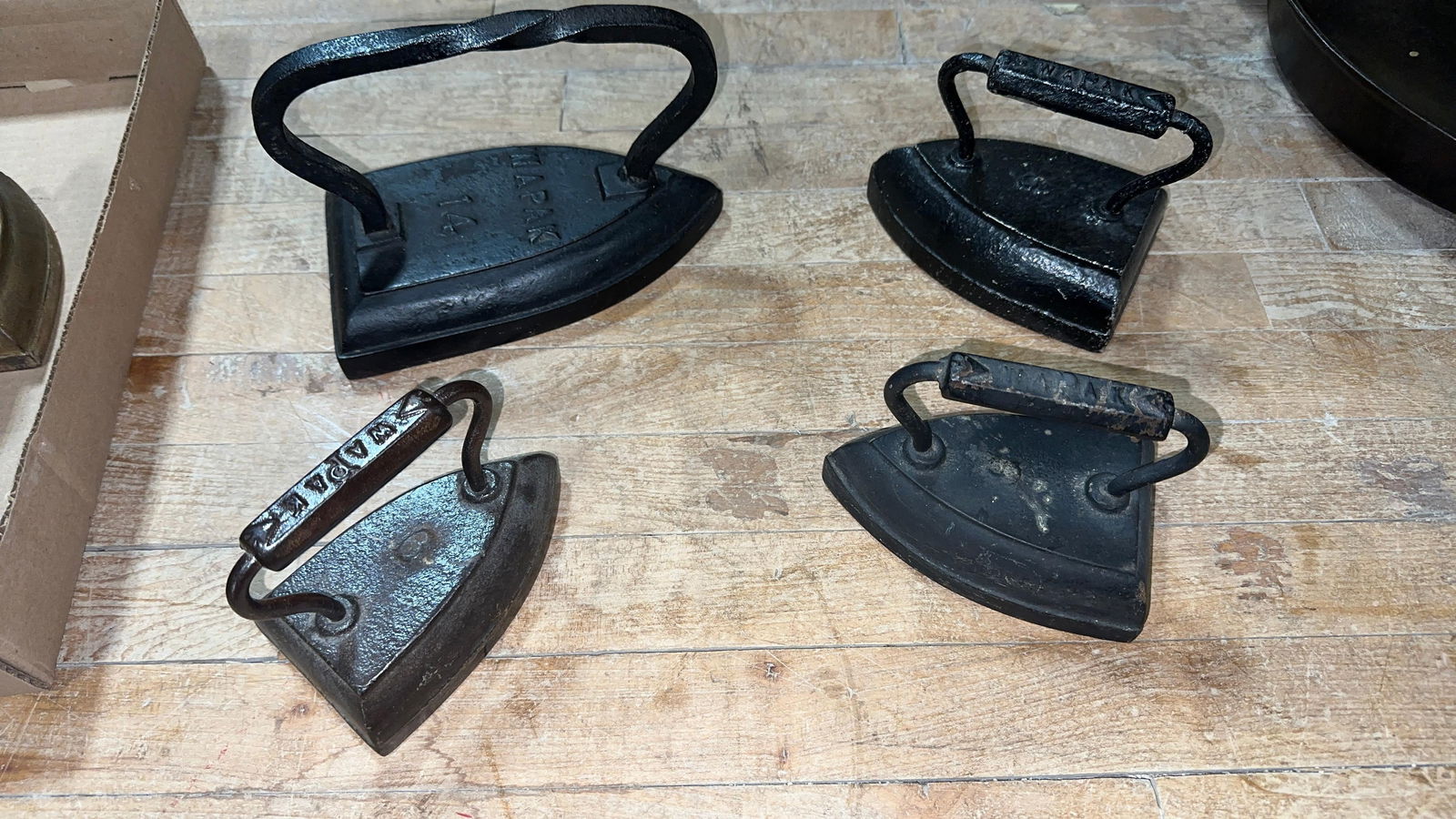 WAPAK ASSORTED SAD IRONS (1 of 5)