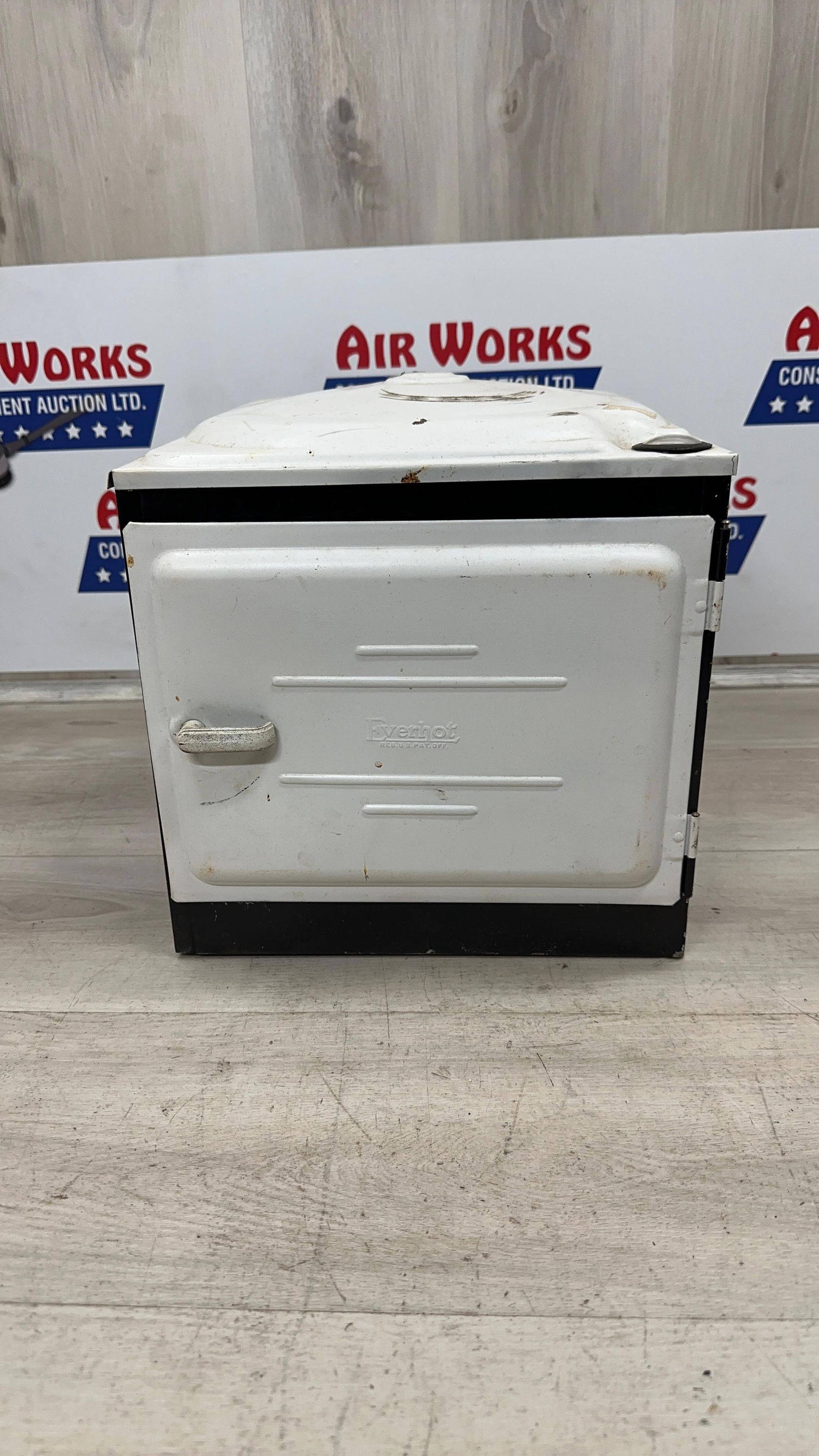 EVERHOT TOY SIZE OVEN (1 of 9)