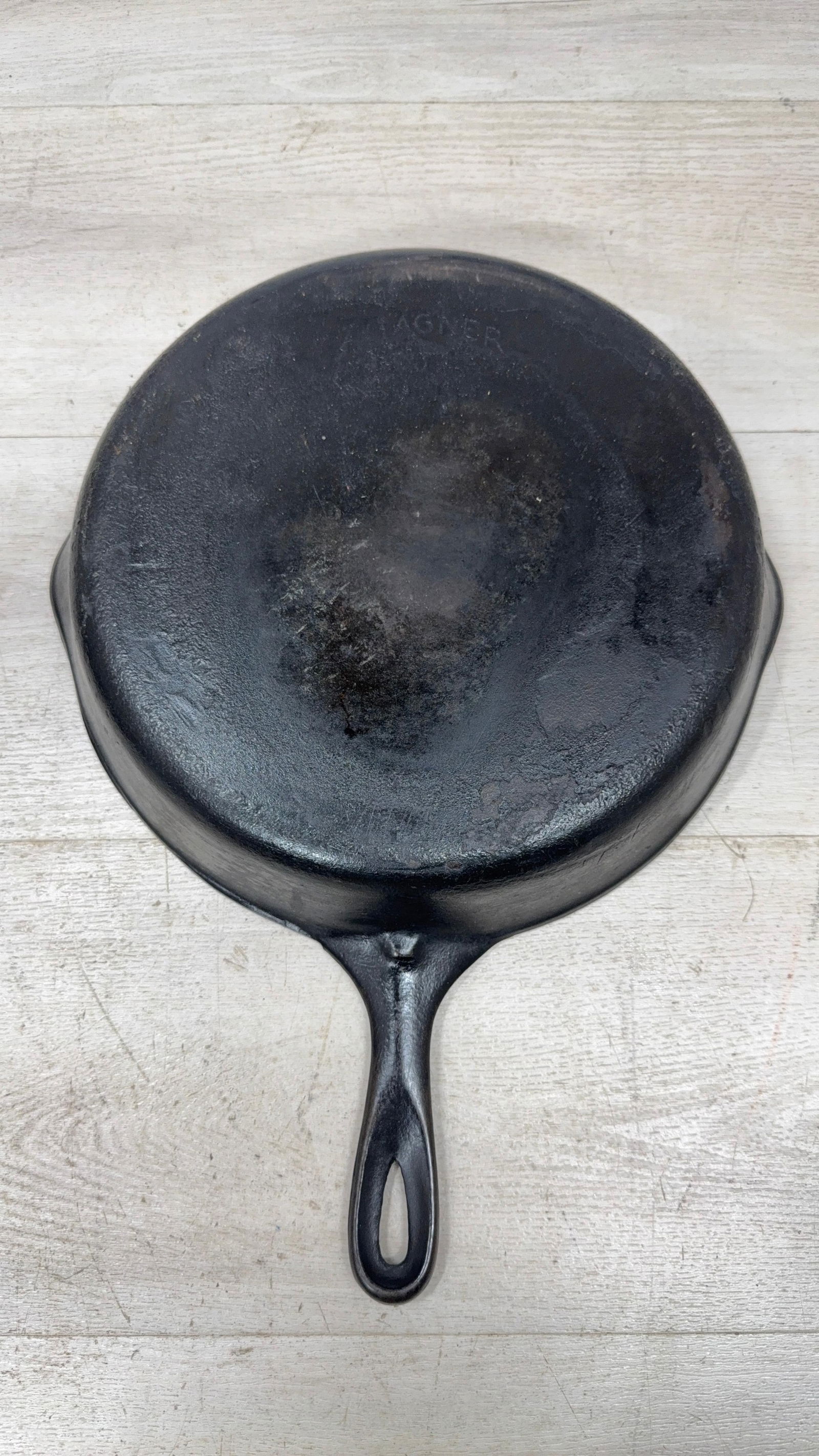 WAGNER NO. 10 SMOOTH BOTTOM SKILLET (1 of 5)