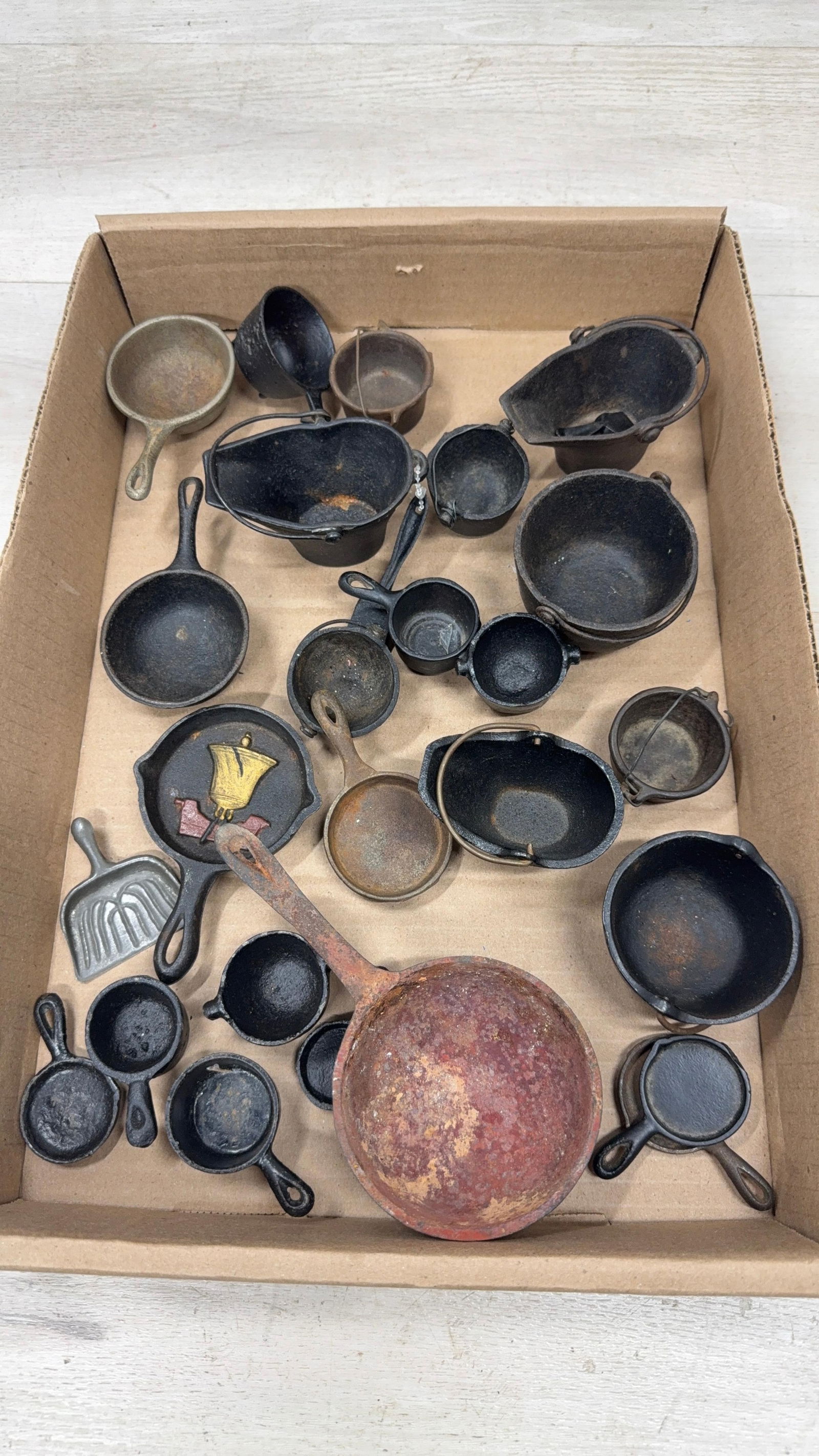 CAST IRON TOY PIECES: Load-out Pick up for all online purchases for Antiques & collectibles is Monday, Tuesday, Wednesday, February 23rd, 24th, 25th At our shipper's location. We do offer shipping on all items shippable wi