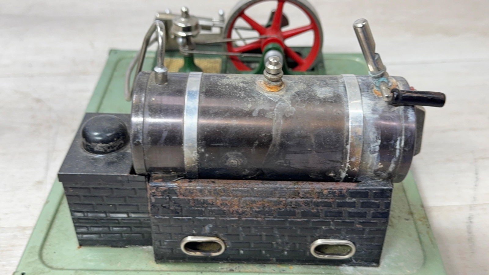 FLEISCHMAN MODEL STEAM ENGINE - 5