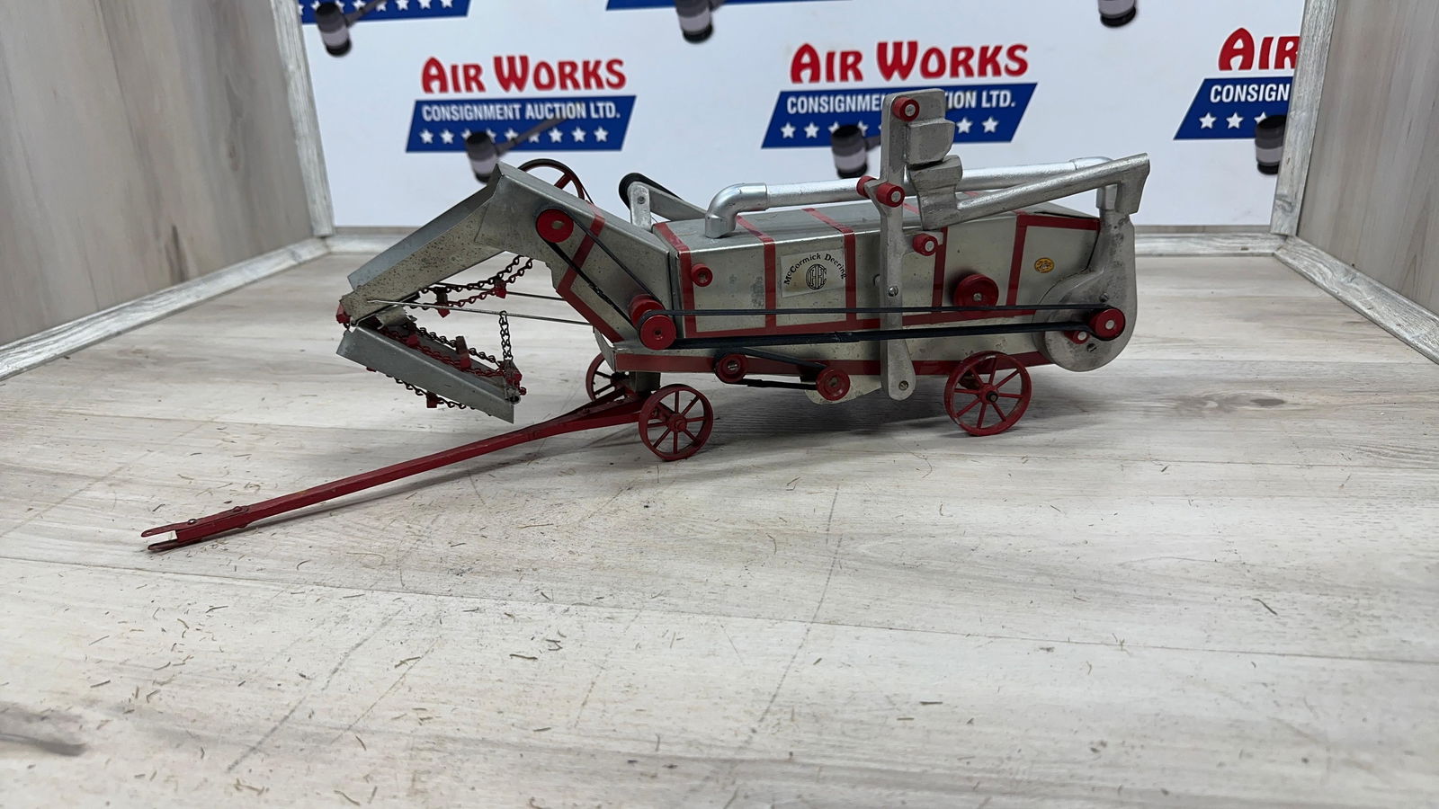 MC DEERING THRASHER MODEL. 1/16 SCALE: Load-out Pick up for all online purchases for Antiques & collectibles is Monday, Tuesday, Wednesday, February 23rd, 24th, 25th At our shipper's location. We do offer shipping on all items shippable wi