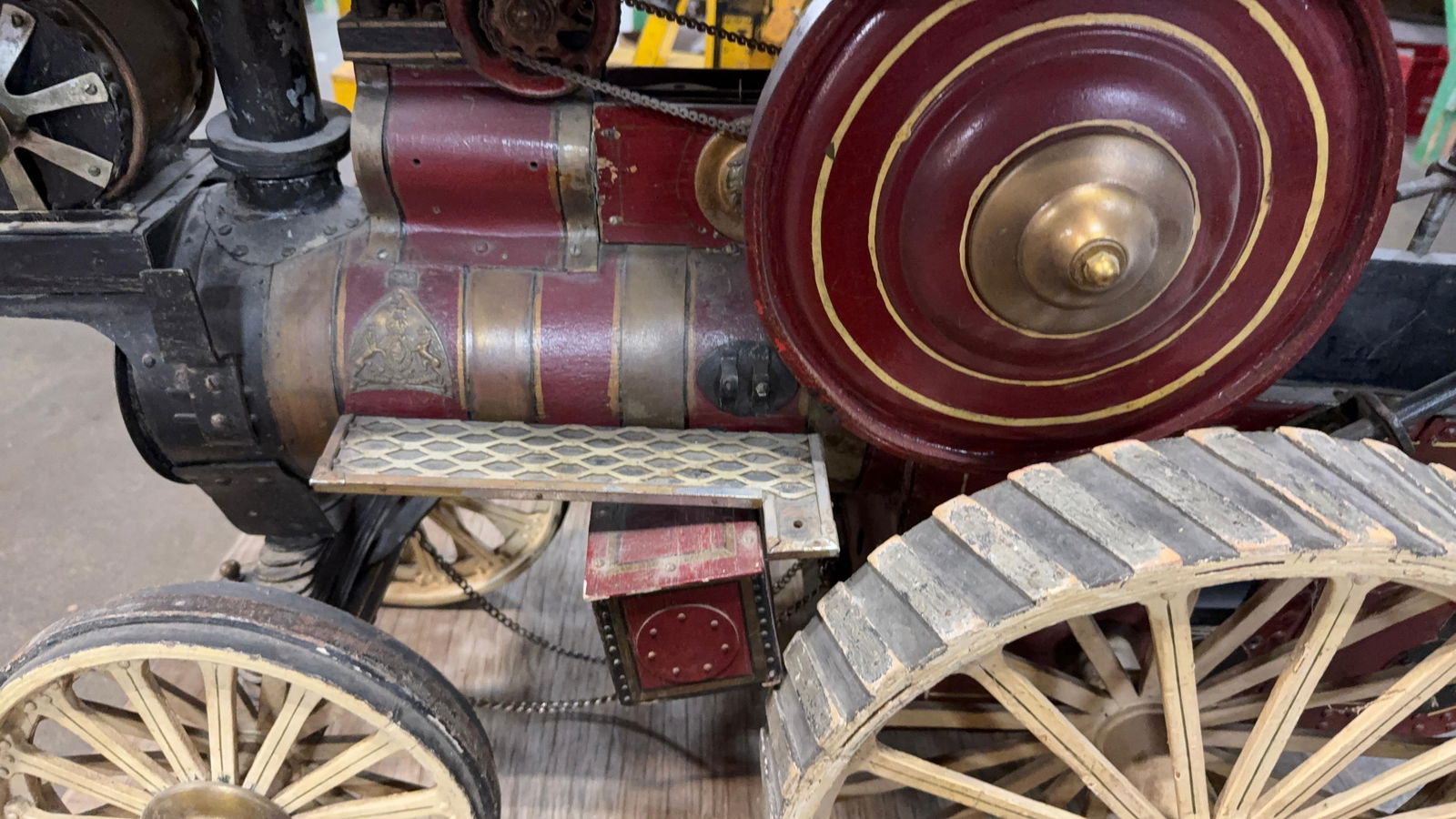 FOWLER STEAM ENGINE MODEL - 4