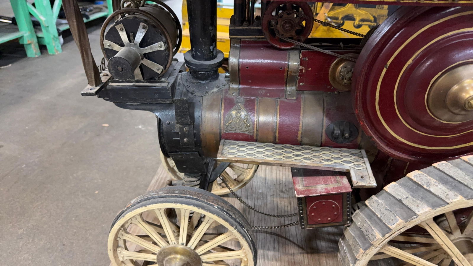 FOWLER STEAM ENGINE MODEL - 5