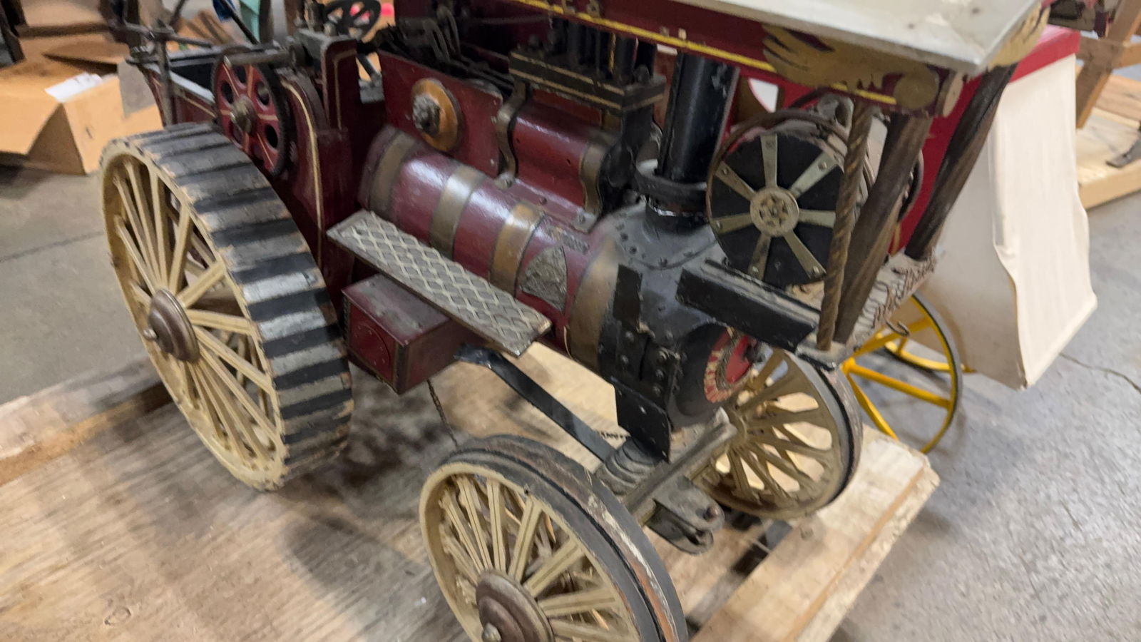 FOWLER STEAM ENGINE MODEL - 7