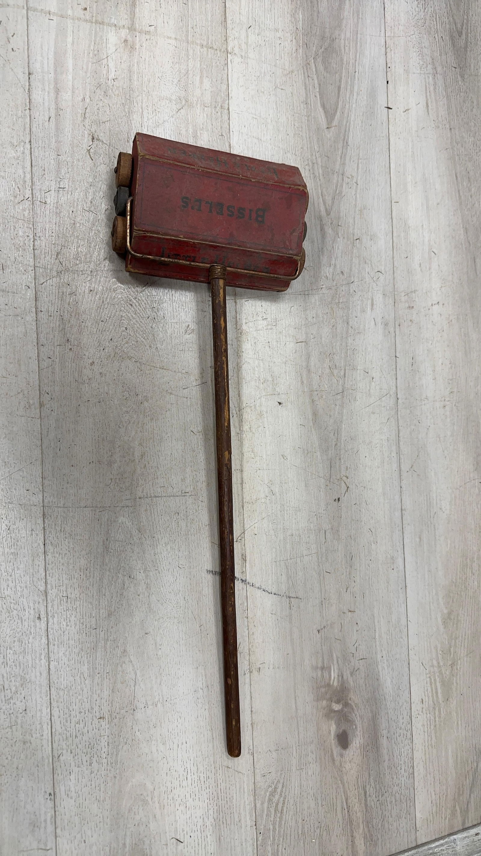 BISSEL LITTLE HELPER SALESMAN SAMPLE SWEEPER: Load-out Pick up for all online purchases for Antiques & collectibles is Monday, Tuesday, Wednesday, February 23rd, 24th, 25th At our shipper's location. We do offer shipping on all items shippable wi