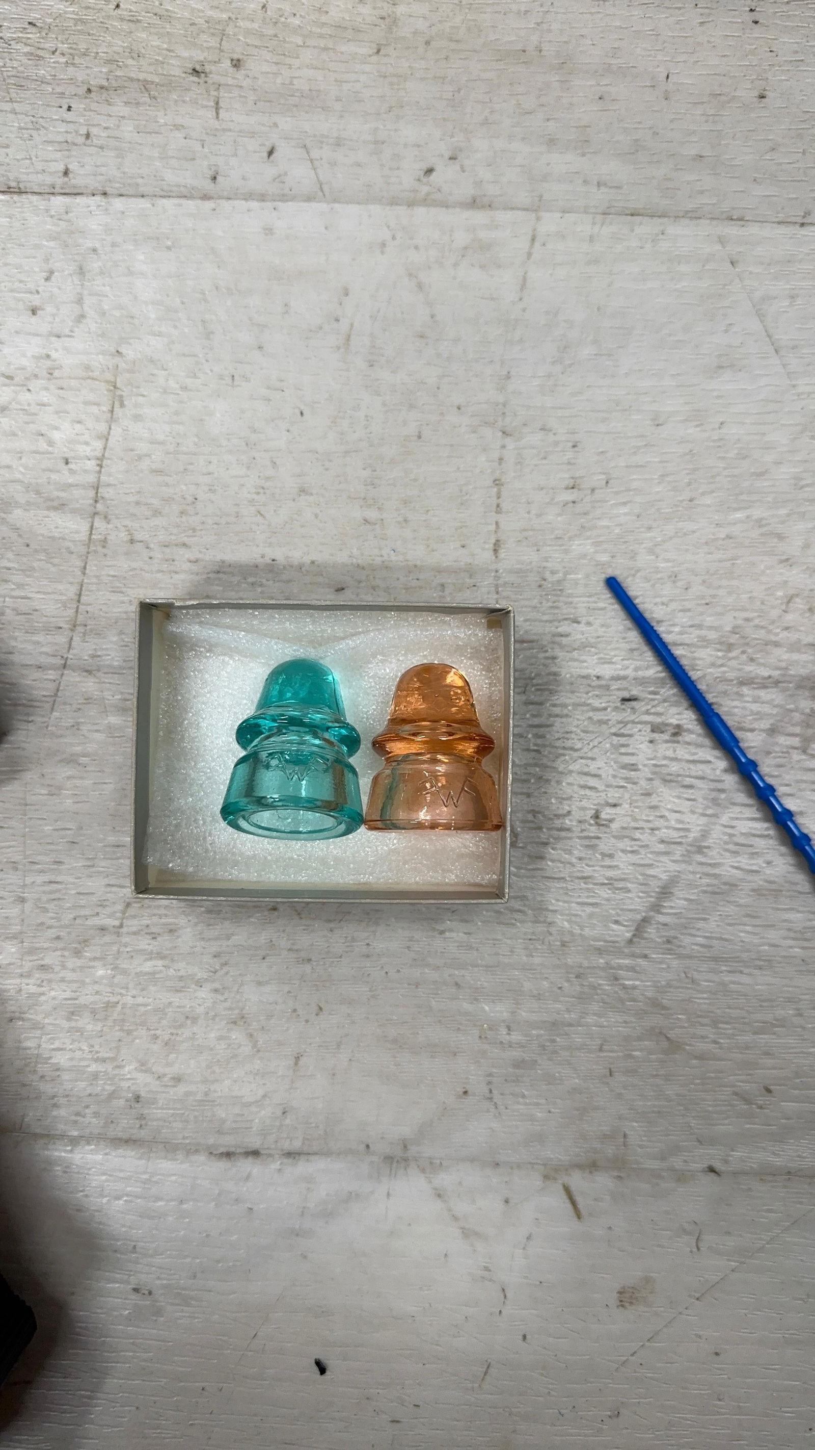 SALESMAN SAMPLE PEACH AND PINK INSULATORS: Load-out Pick up for all online purchases for Antiques & collectibles is Monday, Tuesday, Wednesday, February 23rd, 24th, 25th At our shipper's location. We do offer shipping on all items shippable wi