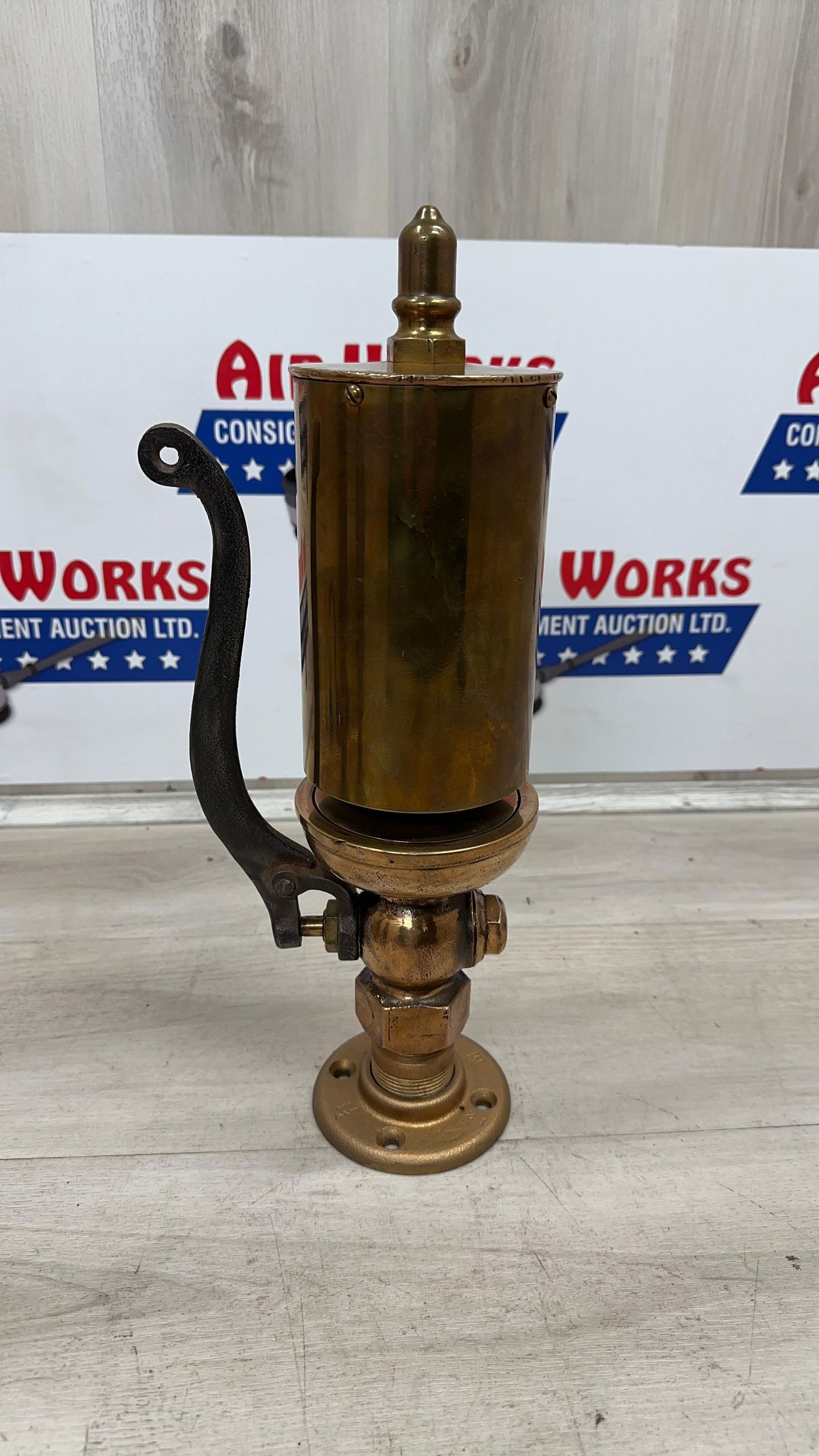 3.5" STEAM WHISTLE: Load-out Pick up for all online purchases for Antiques & collectibles is Monday, Tuesday, Wednesday, February 23rd, 24th, 25th At our shipper's location. We do offer shipping on all items shippable wi