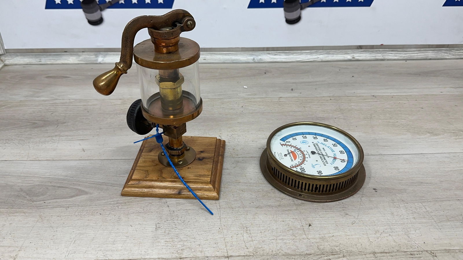 SMALL ANTIQUE STEAM OILER AND TEMP GAUGE: Load-out Pick up for all online purchases for Antiques & collectibles is Monday, Tuesday, Wednesday, February 23rd, 24th, 25th At our shipper's location. We do offer shipping on all items shippable wi