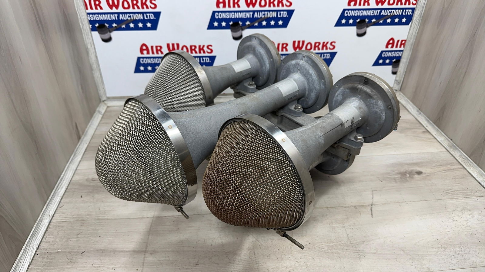 NATHAN AIRCHIME 5 CHIME TRAIN HORN W/SNOW CONES (1 of 6)