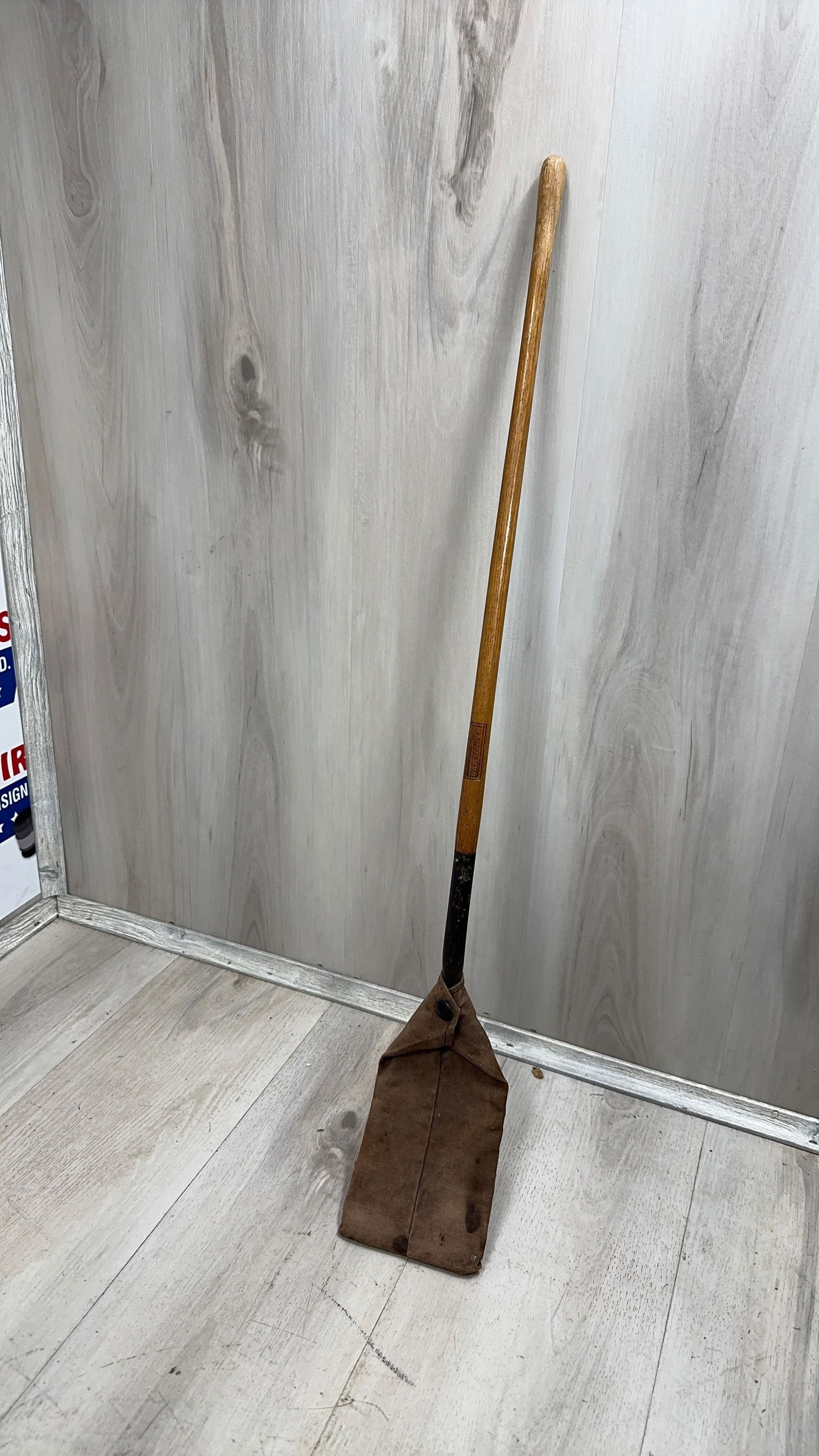 SALESMAN SAMPLE 3-PRONG PITCH FORK. RARE!!: Load-out Pick up for all online purchases for Antiques & collectibles is Monday, Tuesday, Wednesday, February 23rd, 24th, 25th At our shipper's location. We do offer shipping on all items shippable wi