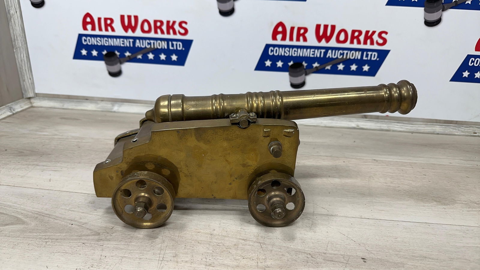 BRASS CANNON DESK TOP SIZE: Load-out Pick up for all online purchases for Antiques & collectibles is Monday, Tuesday, Wednesday, February 23rd, 24th, 25th At our shipper's location. We do offer shipping on all items shippable wi