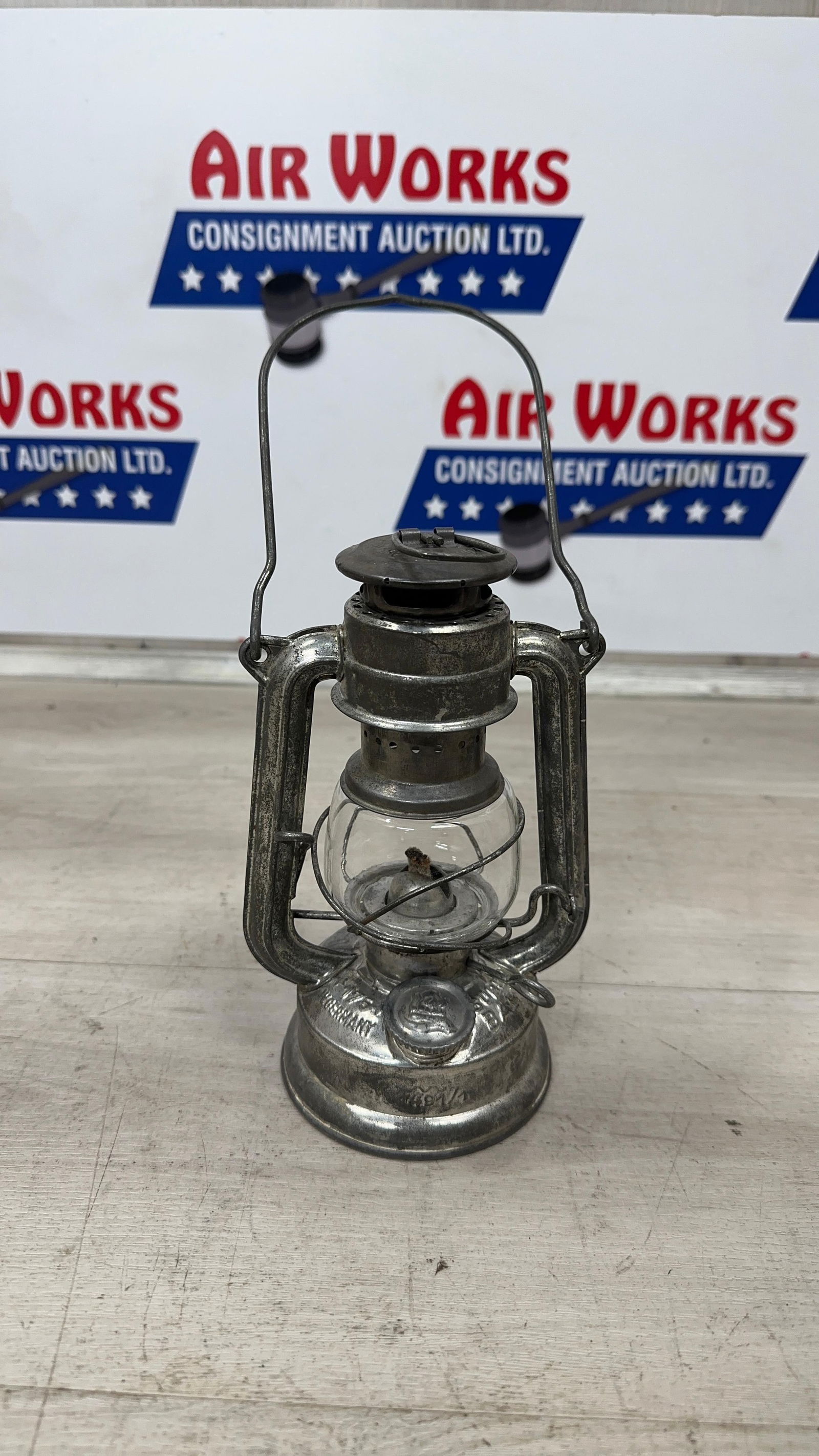 FEAURHAND MINI KEROSENE LANTERN: Load-out Pick up for all online purchases for Antiques & collectibles is Monday, Tuesday, Wednesday, February 23rd, 24th, 25th At our shipper's location. We do offer shipping on all items shippable wi