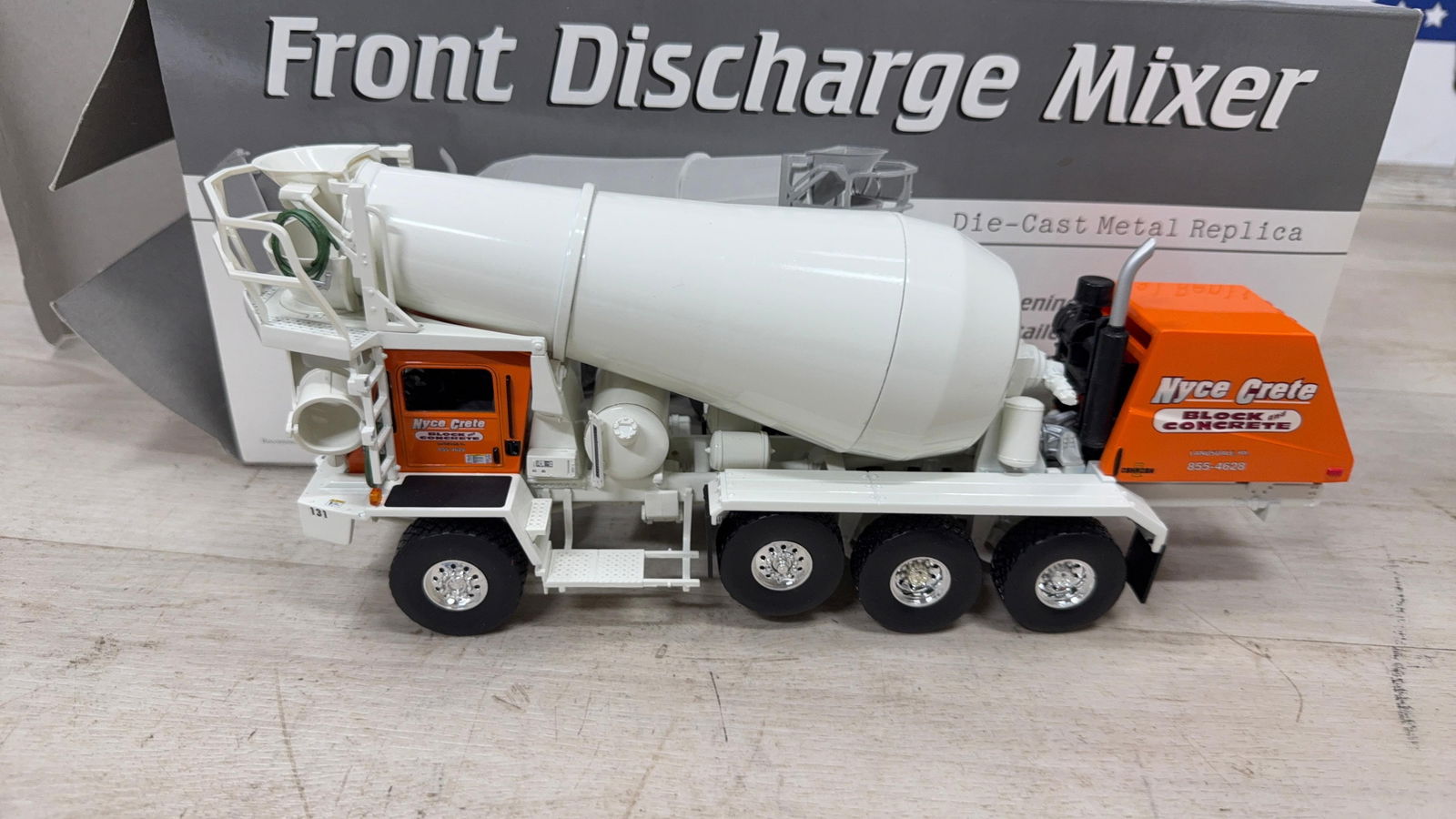 NEXT GEAR FRONT LOADING CEMENT TRUCK 1/34 SCALE (1 of 4)