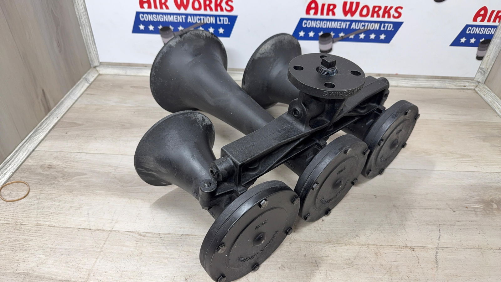 NATHAN AIRCHIME 3-CHIME TRAIN HORN: Load-out Pick up for all online purchases for Antiques & collectibles is Monday, Tuesday, Wednesday, February 23rd, 24th, 25th At our shipper's location. We do offer shipping on all items shippable