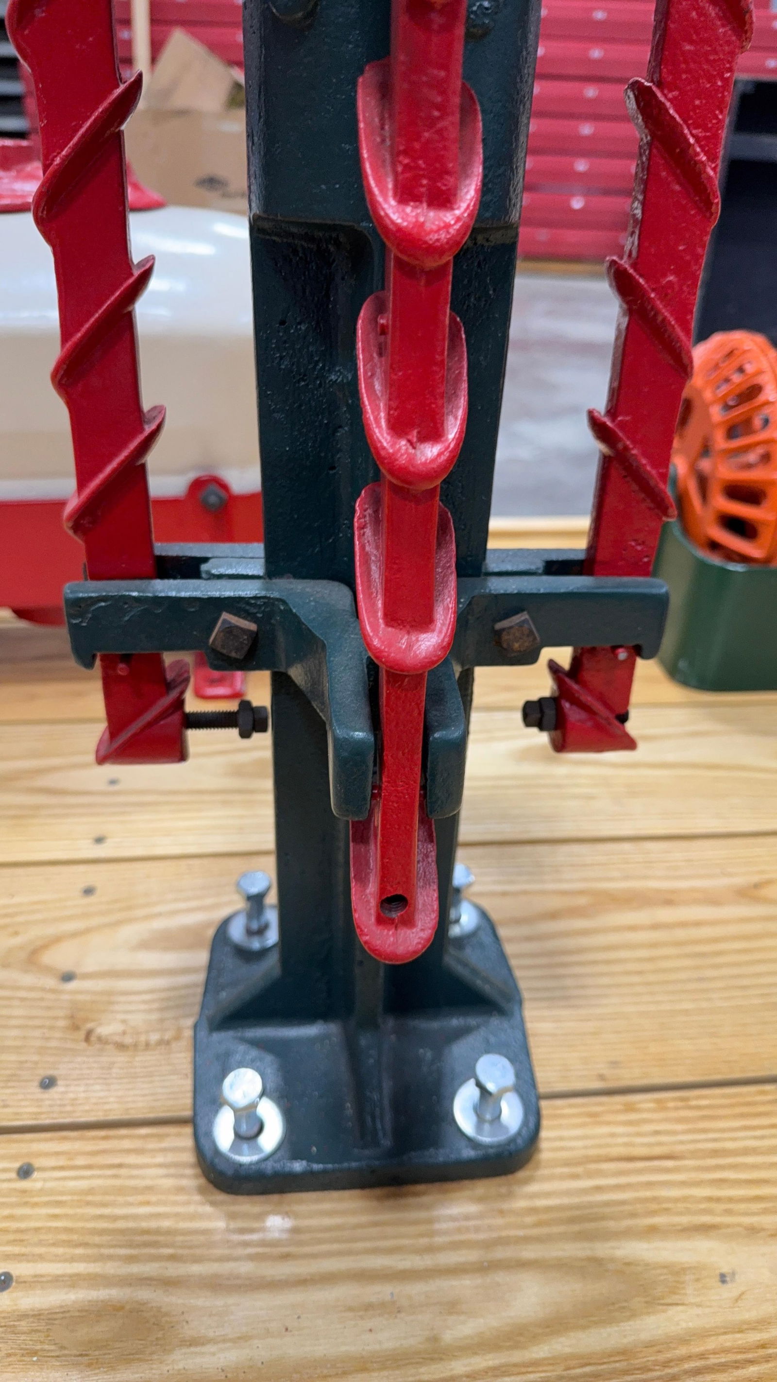 ANTIQUE UPRIGHT STYLE HOG OILER - 4