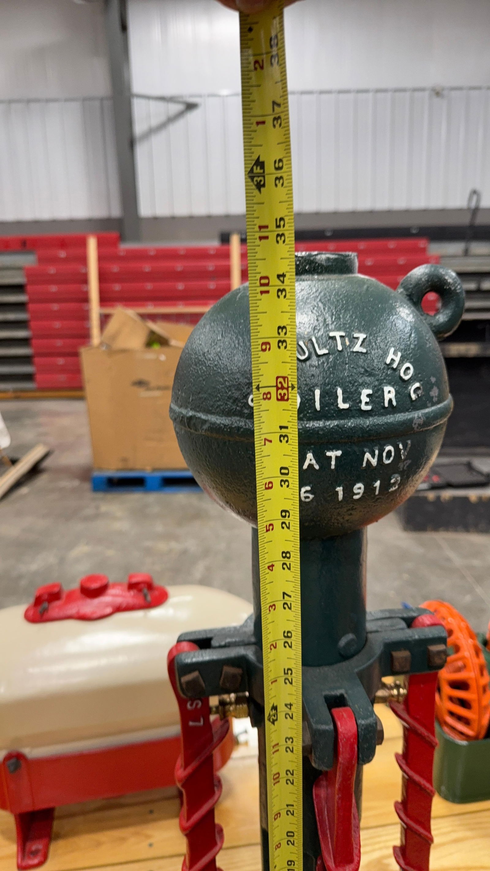 ANTIQUE UPRIGHT STYLE HOG OILER - 5