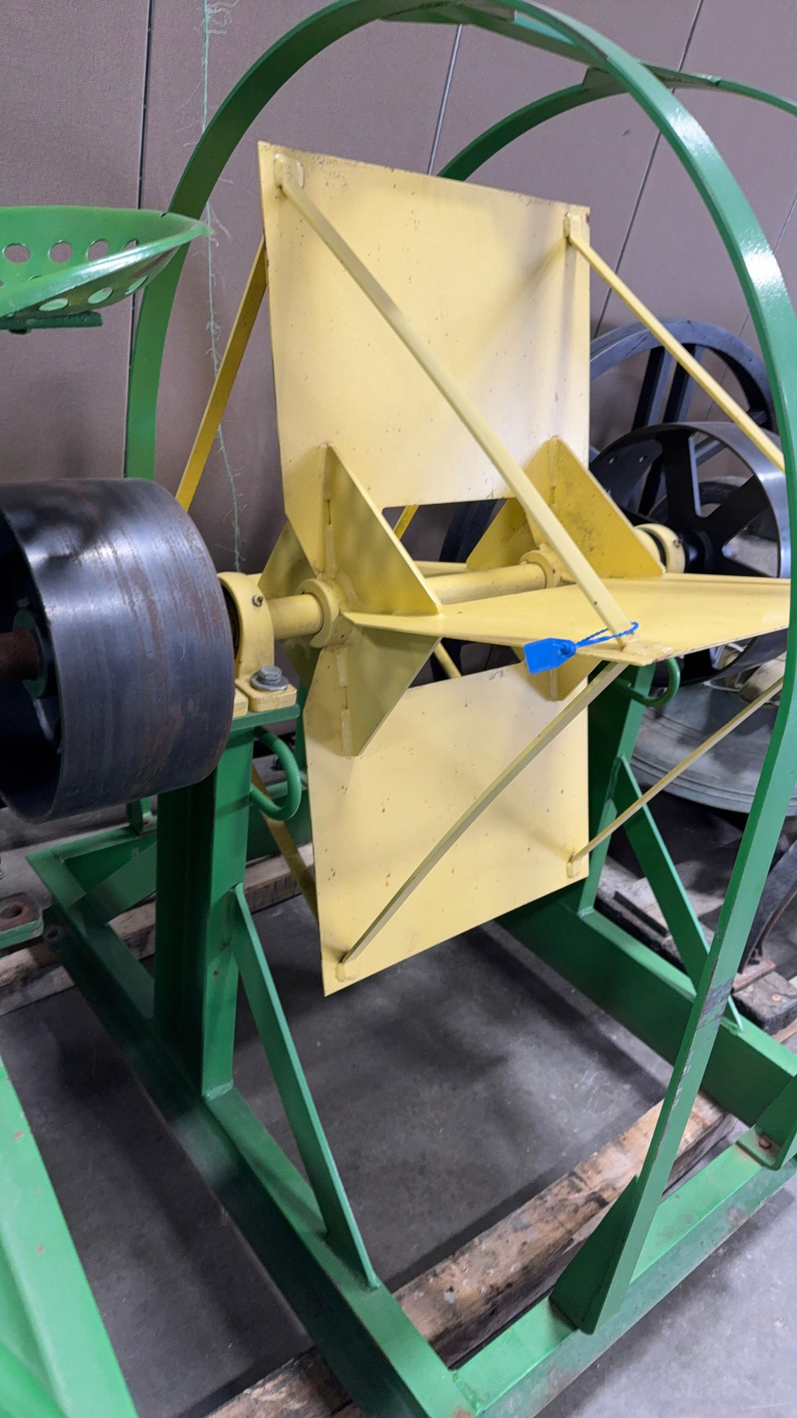 BAKER STEAM ENGINE FAN (1 of 7)