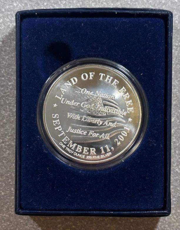Spirit of America Commemorative Coin, September 11, 2001, One Troy Ounce .999 Silver (1 of 2)