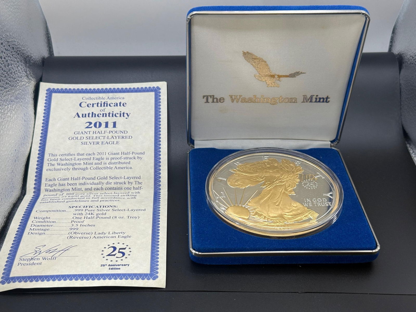 2011 Washington Mint Half-Pound Commemorative Coin, .999 Silver, 8 TROY OUNCES (1 of 4)