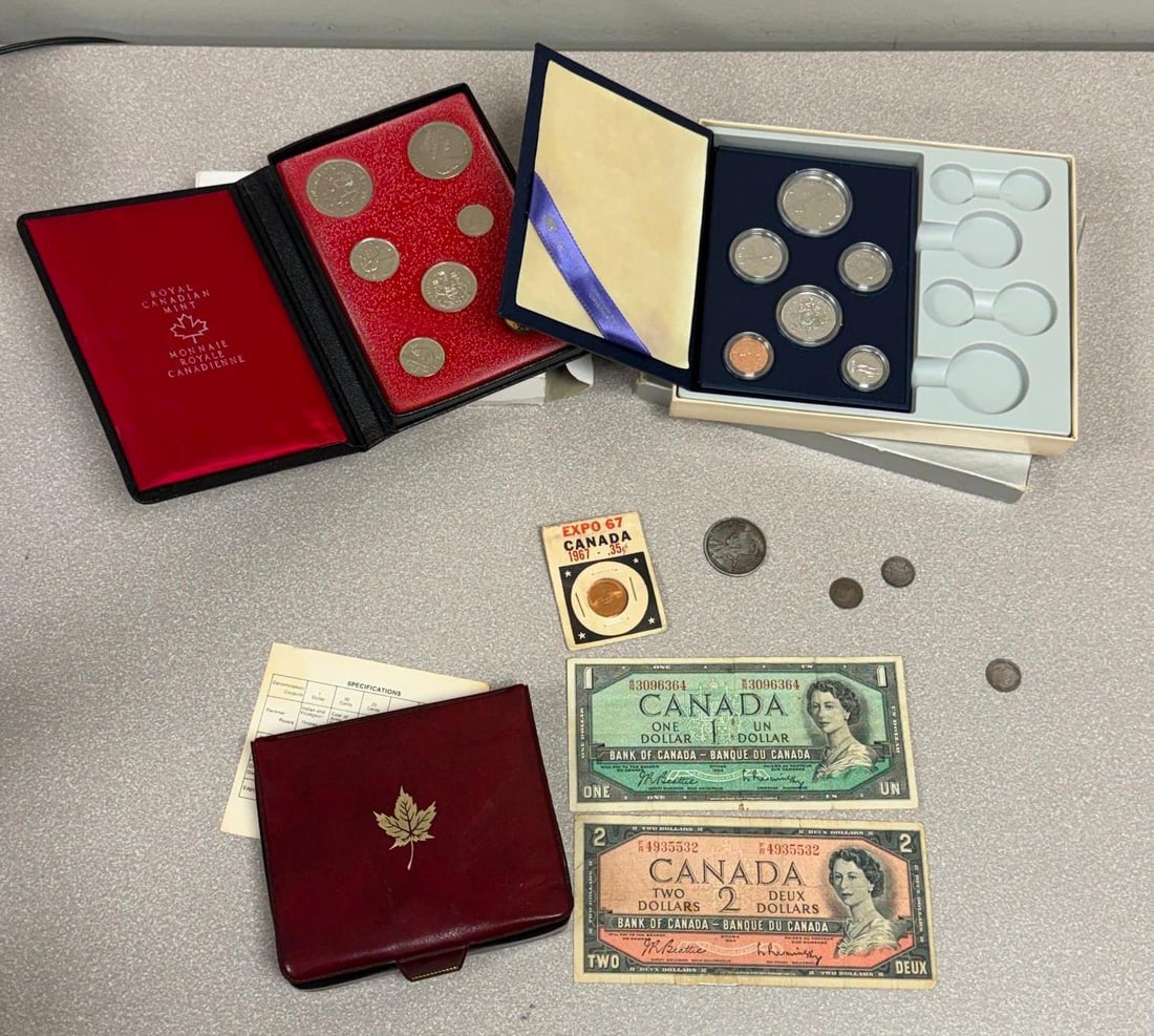 Canada 1919 50 Silver, George V | Early Half Dimes | Banknotes | Royal Canadian Mint Sets (1 of 13)