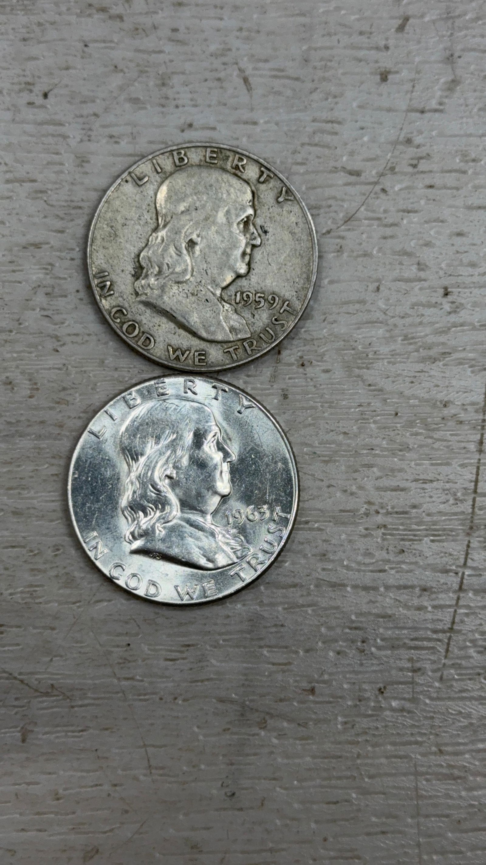 ASSORTED SILVER HALF DOLLARS. - 2