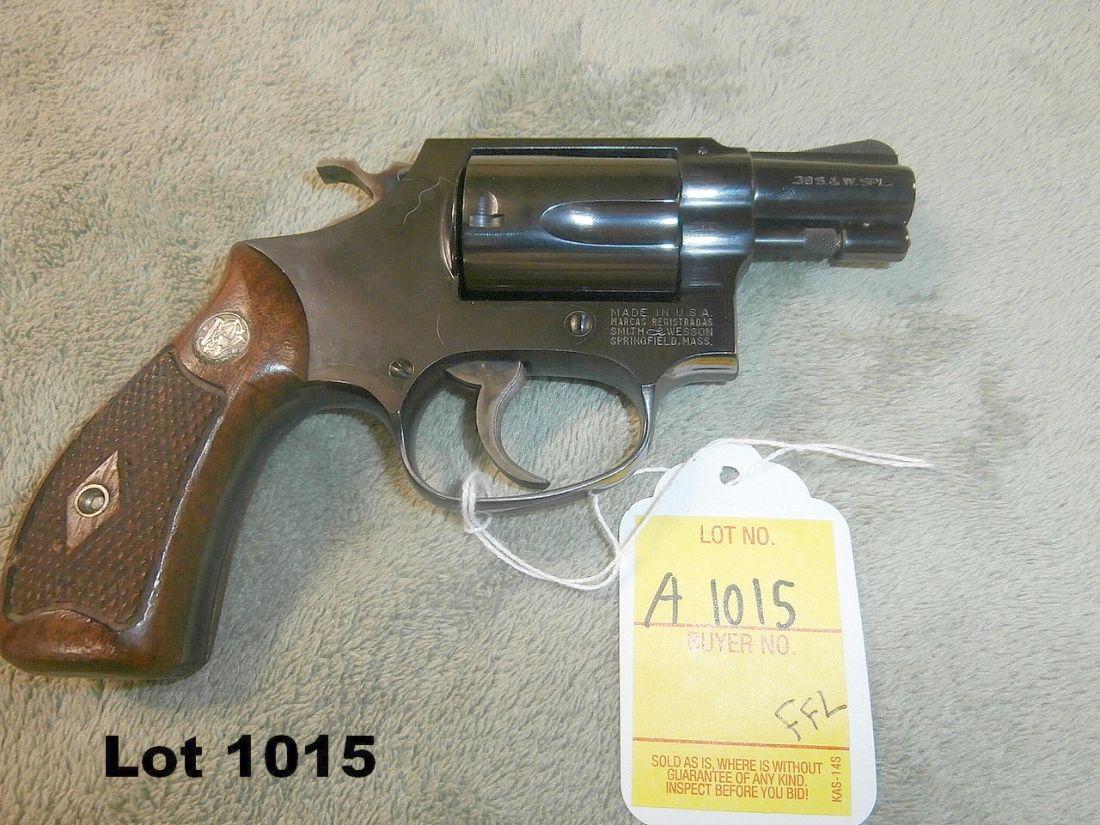 Smith and Wesson model 36, 38 special revolver: Smith and Wesson model 36, 38 special revolver in very good conditon - FFL