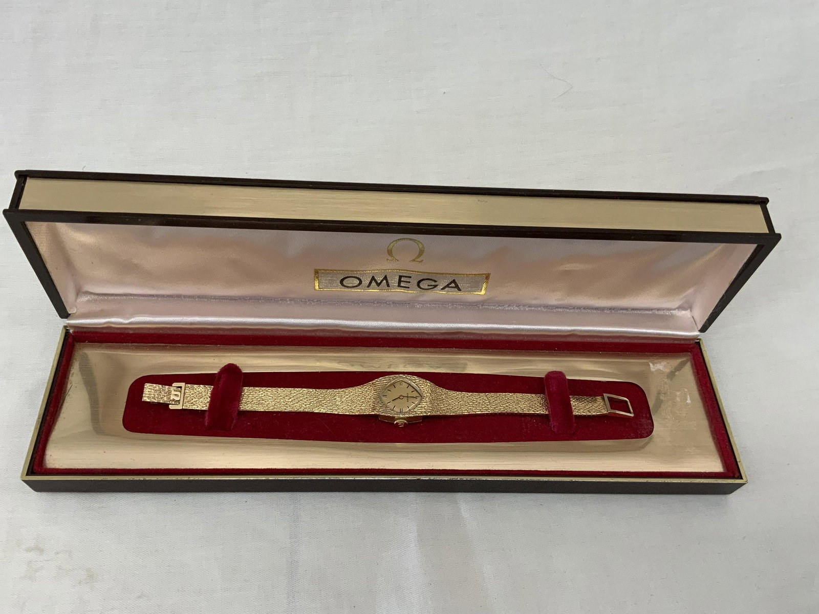 14K Ladies Omega Watch (1 of 7)