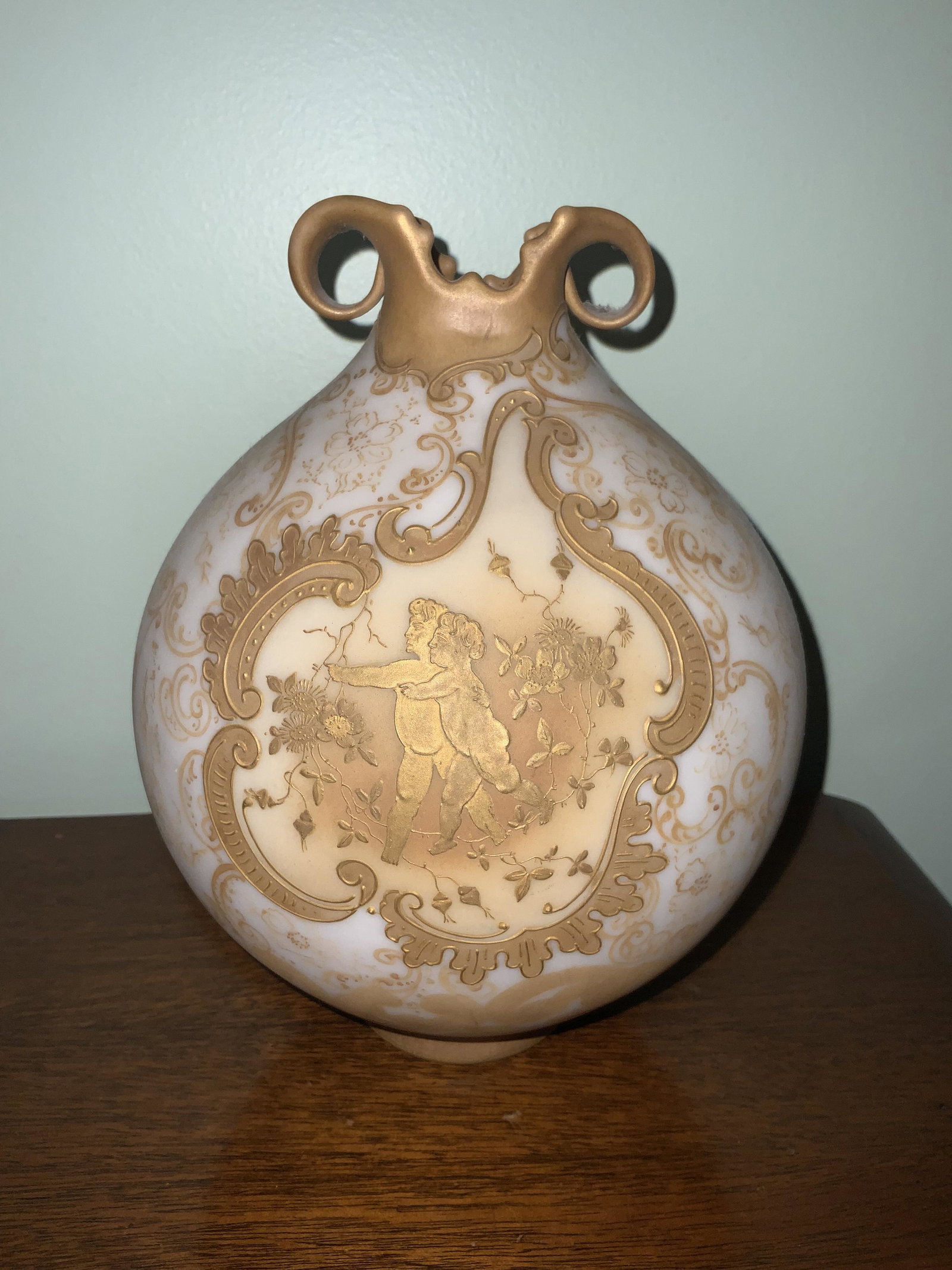 Mt. Washington Putti Vase (1 of 4)