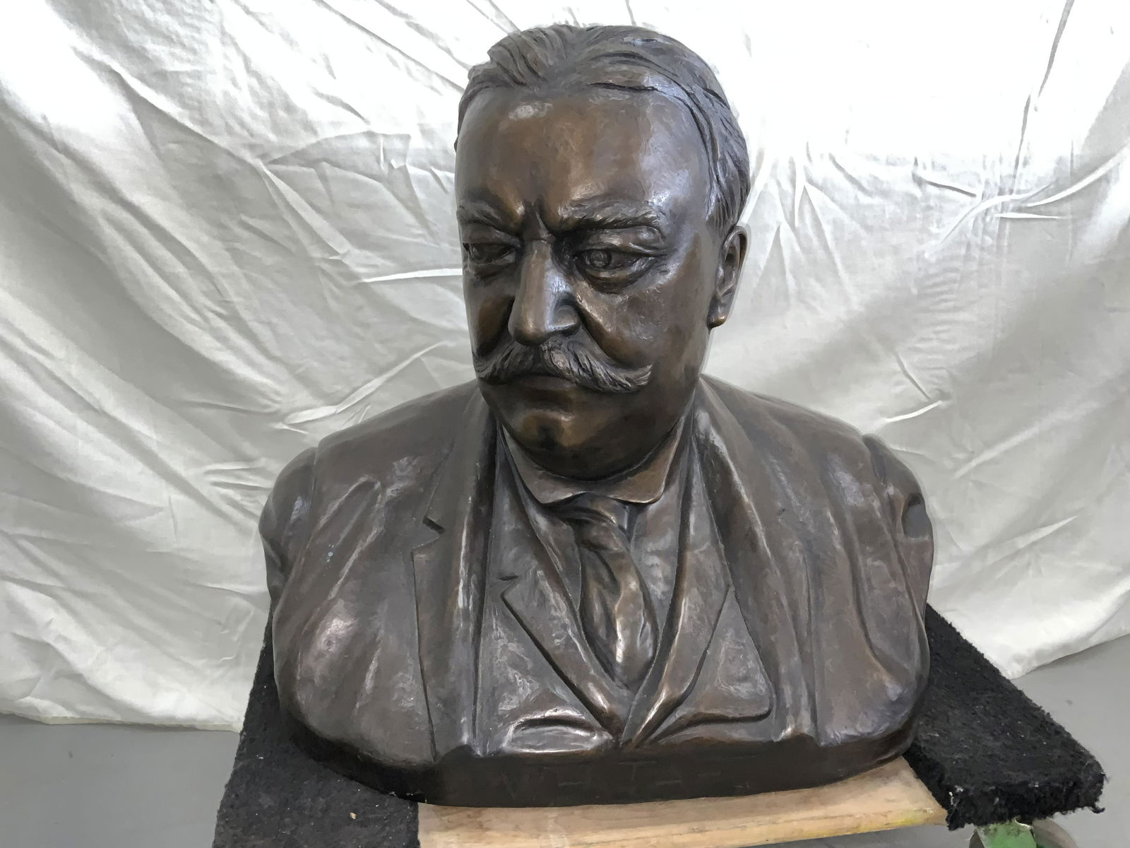 Bronze Bust Of William Howard Taft (1 of 7)