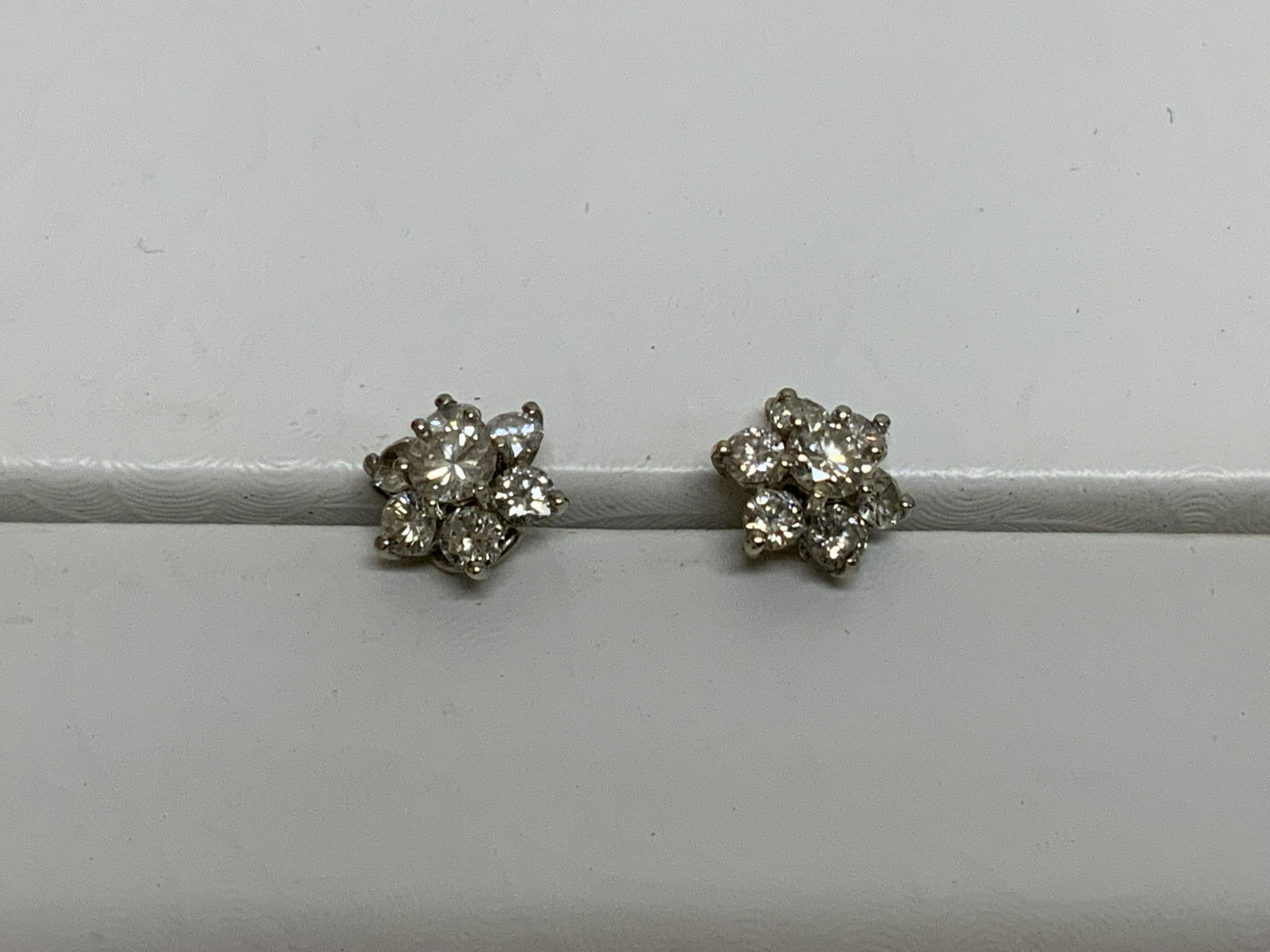 18K .90cts Diamond Pair of Earrings (1 of 5)