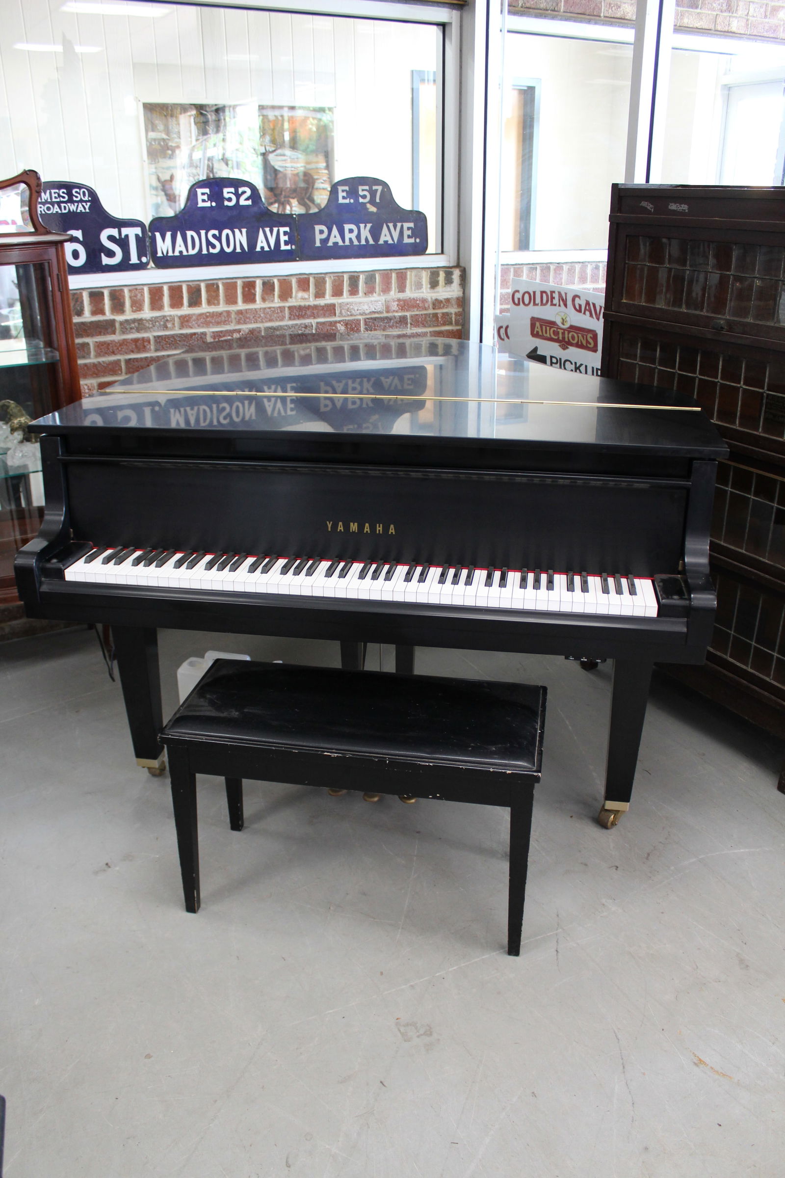 Yamaha GH1 Model Black Ebonized Baby Grand Piano (1 of 7)