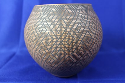 Handcrafted Native Acoma Geometric Patterned Clay Vase Signed F. V. Antonio