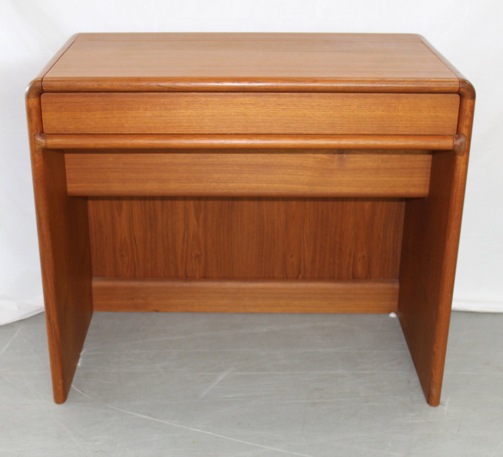 Kibaek Mobelfabrik Teak Vanity Desk: Kibaek Mobelfabrik Teak Vanity Desk. This is a great flip lid vanity with a mirrored back. Great smaller size only 36" wide 19" deep and 31" tall when closed and 45.5" tall open