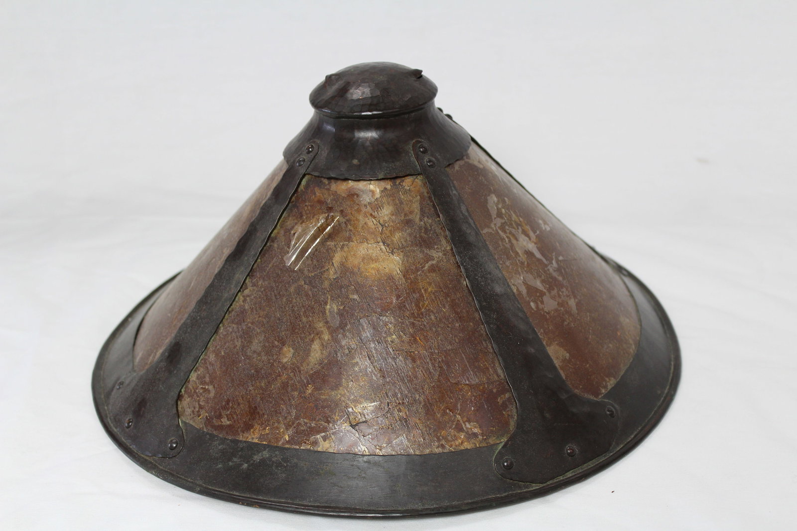 Arts & Crafts Mica Lamp Shade: Hand Hammered copper 13.25 inches across and 6.5 inches tall Some peeling mica and some pulling from the tabs Unsigned