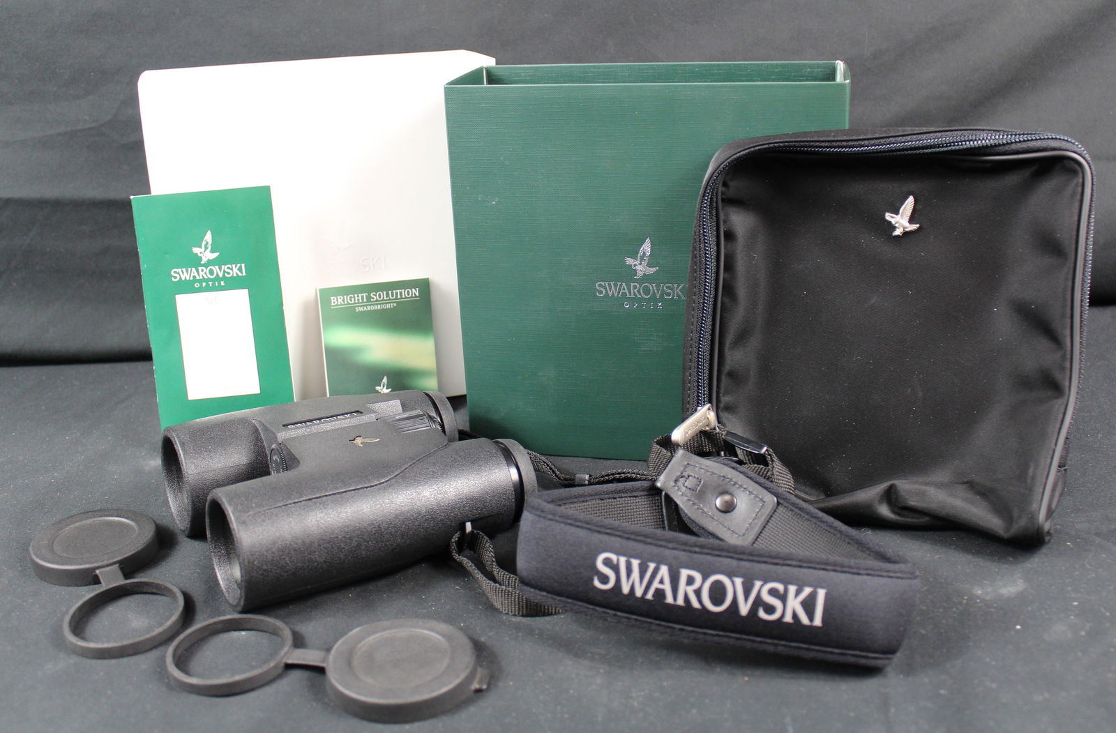 Swarovski Optik SLC 10 x 42 WB Binoculars (1 of 13)