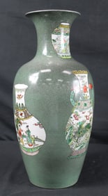 Green Famille Rose Porcelain vase with Panels