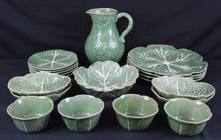 Bordallo Pinheiro Cabbage 19 Piece Dinnerware Set