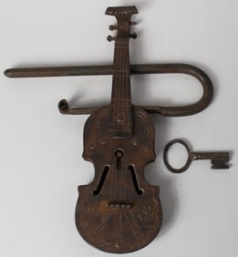 Cast Iron Violin Lock with Original Key