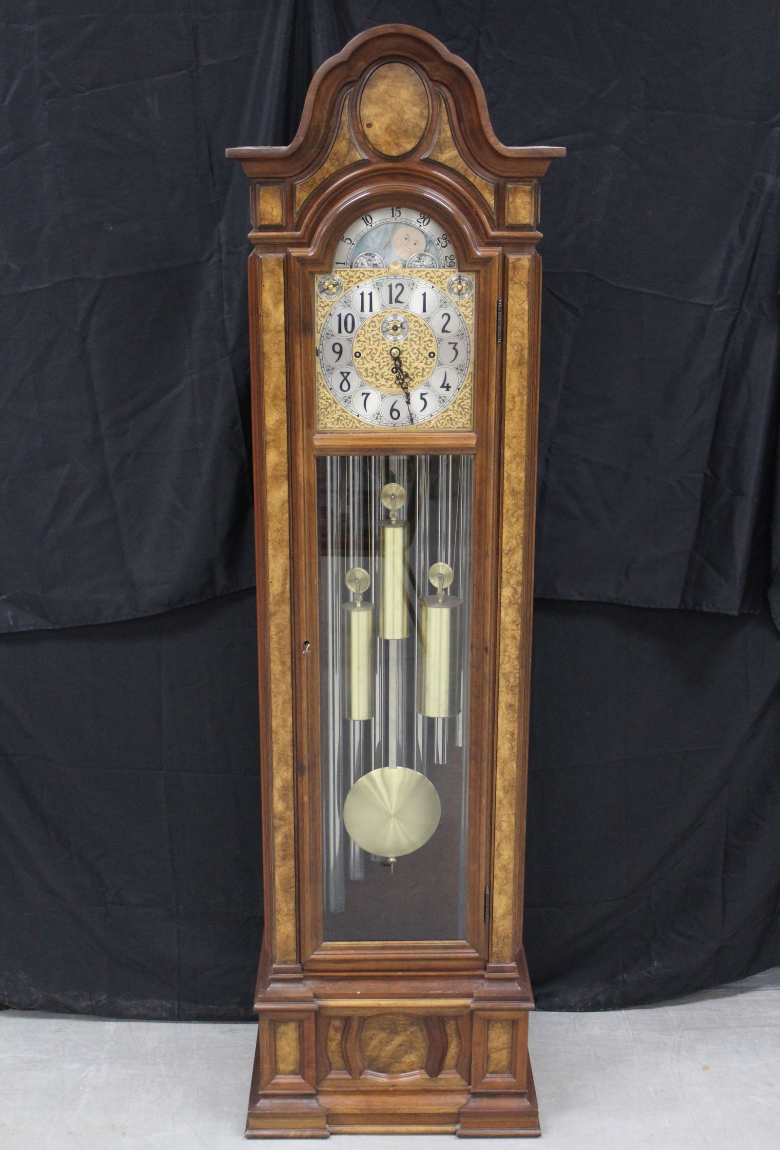 Herschede Sheffield Grandfather Clock Model 230: Herschede Sheffield Grandfather Clock Model 230. Beautiful wood case 9 tube grandfather clock with pendulum, 3 weights, and chimes. The clock has a gold tone face with chime selector (Westminster, Whi