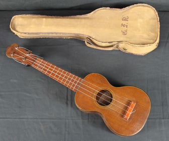 1920s Wurlitzer 1856 Ukulele with Case