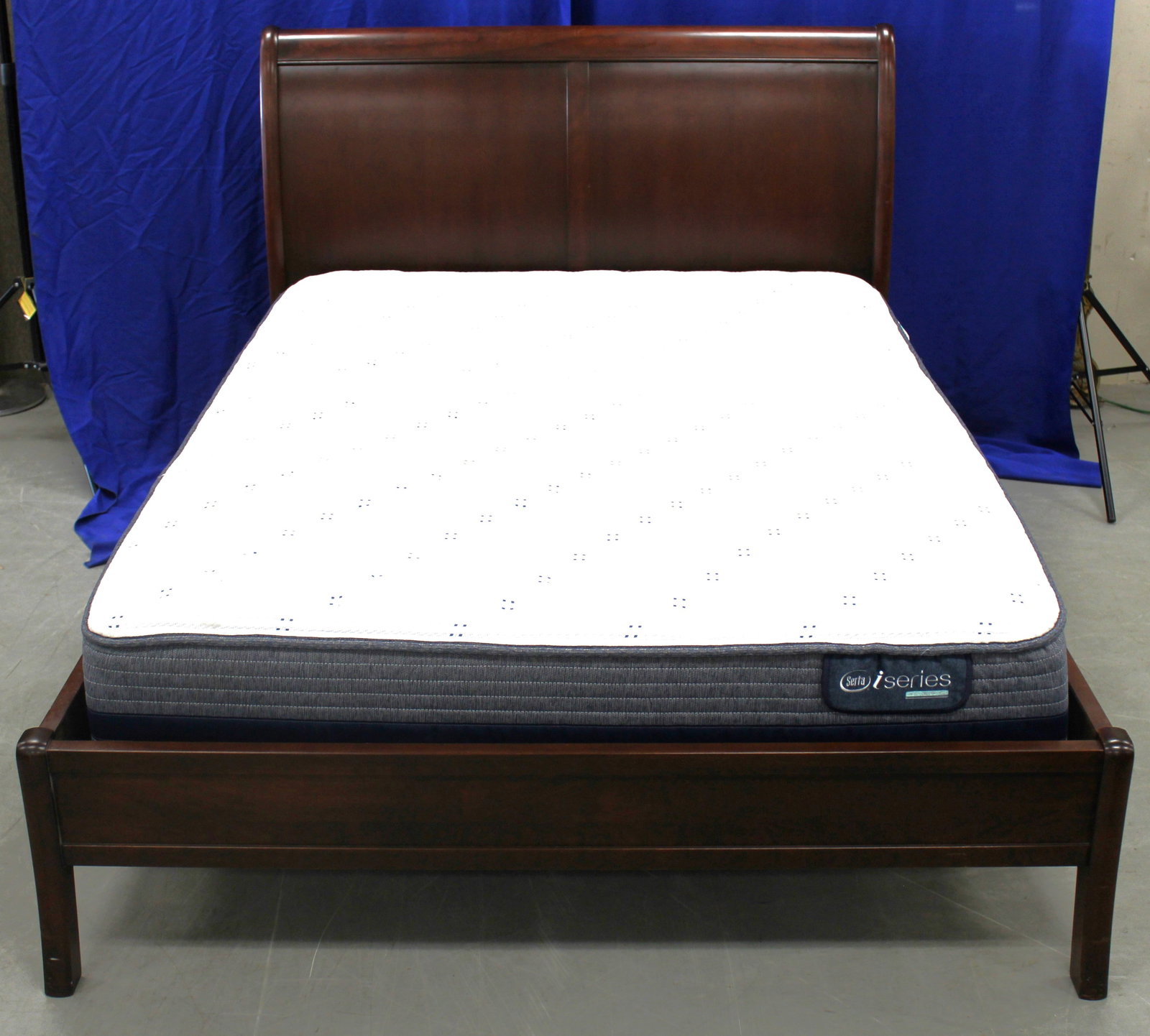 Stickley Cherry Queen Sleigh Bed (1 of 19)