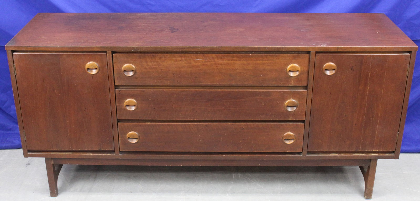 Stanley MCM Long Credenza (1 of 9)