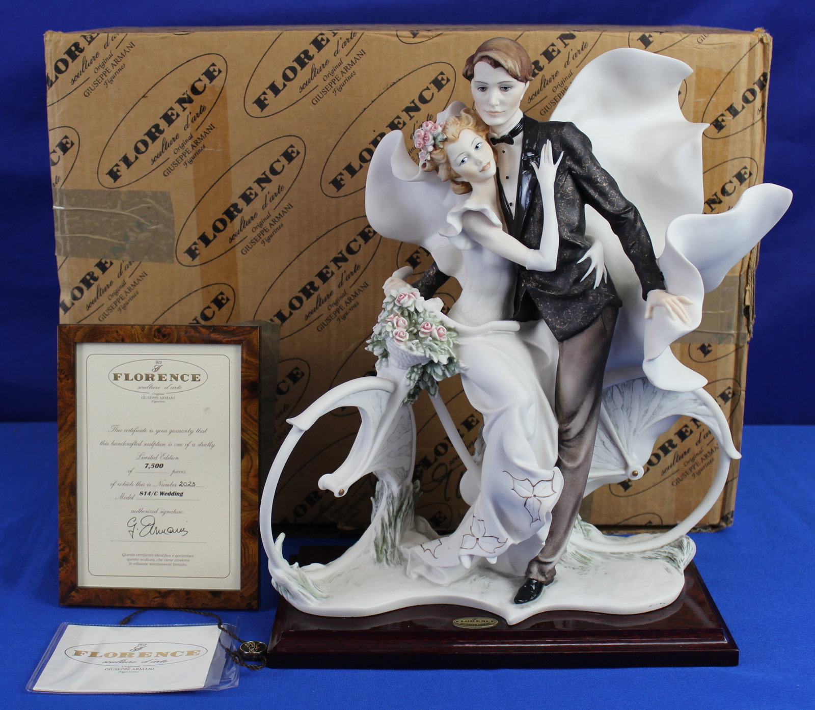 Florence Giuseppe Armani "Wedding Cycle" Figurine (1 of 12)